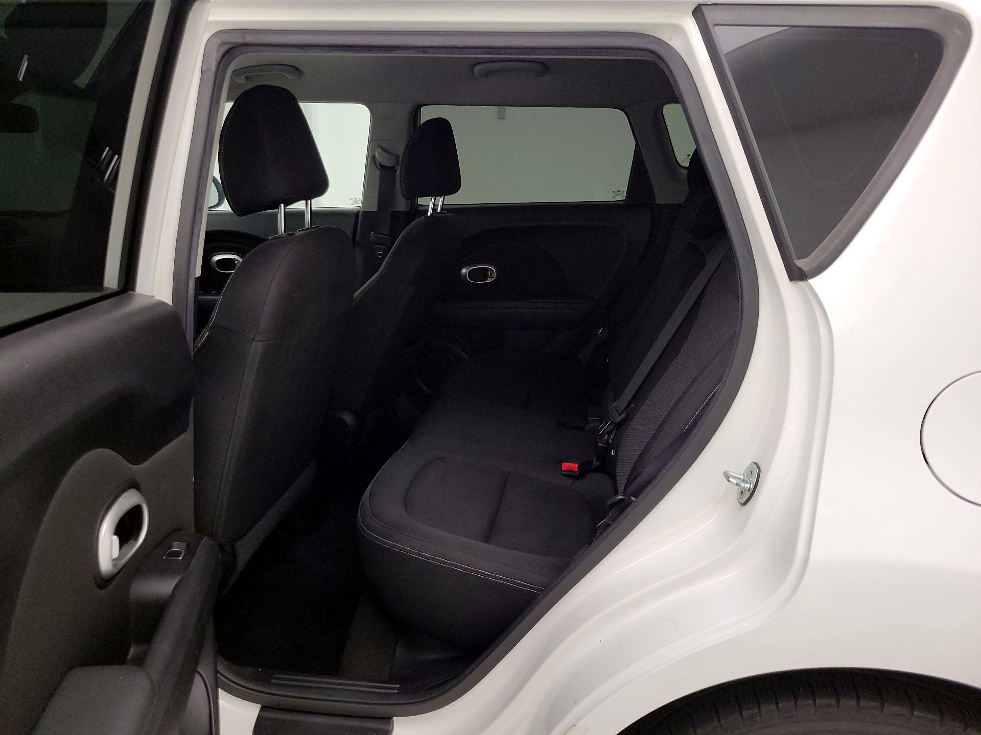 Thumbnail: 2017 Kia Soul - 18