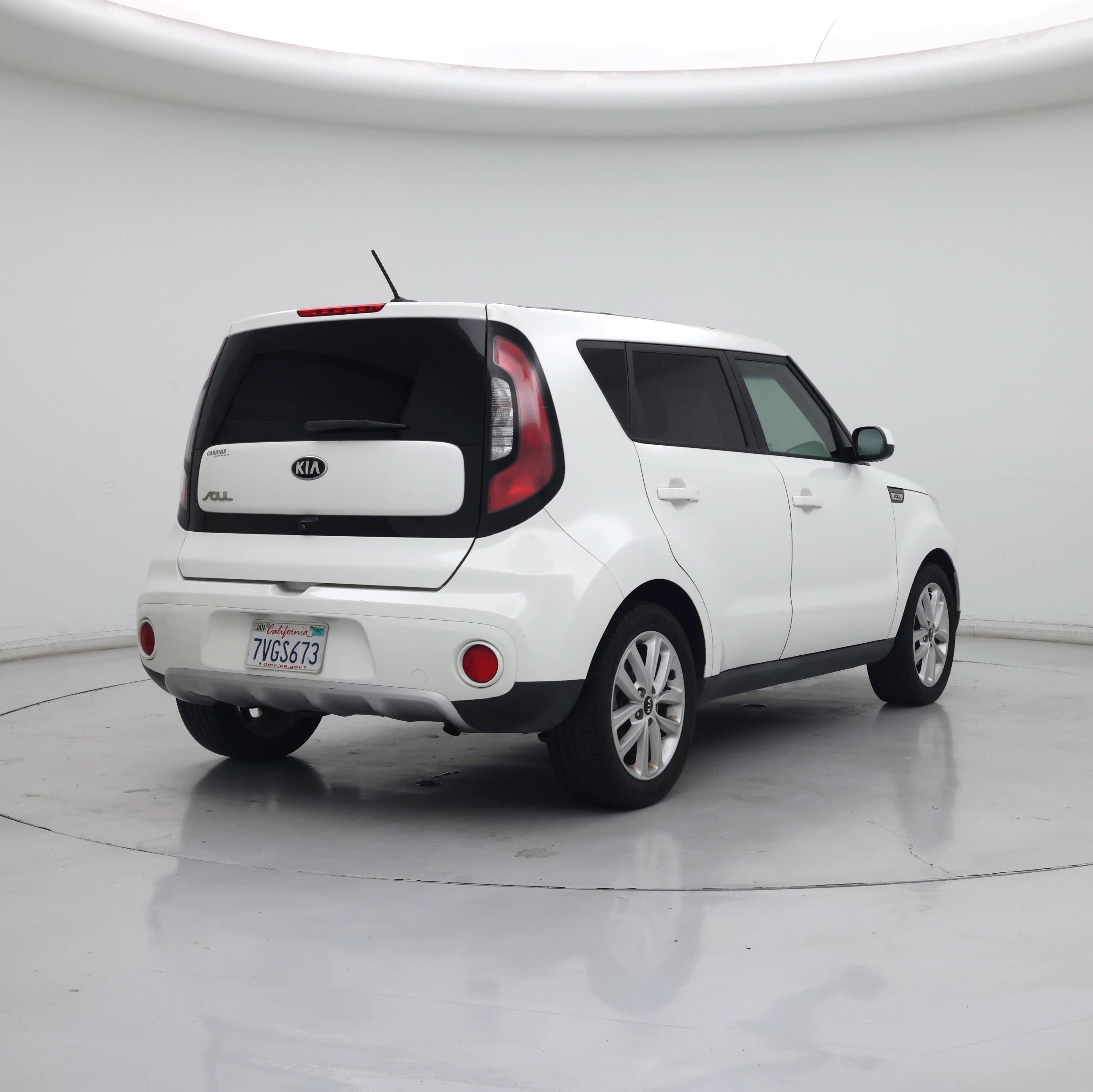 Thumbnail: 2017 Kia Soul - 8