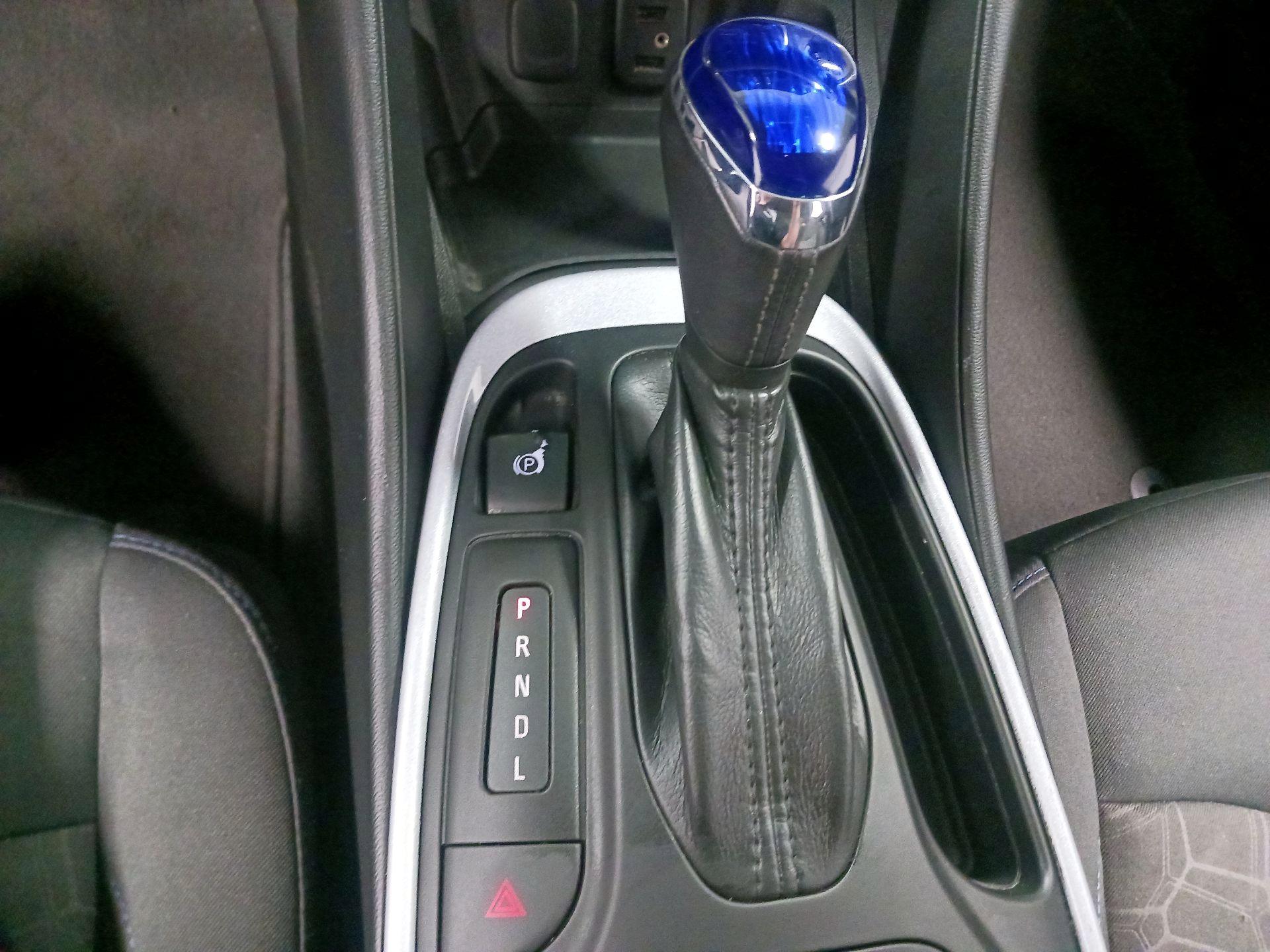 Thumbnail: 2016 Chevrolet Volt - 15