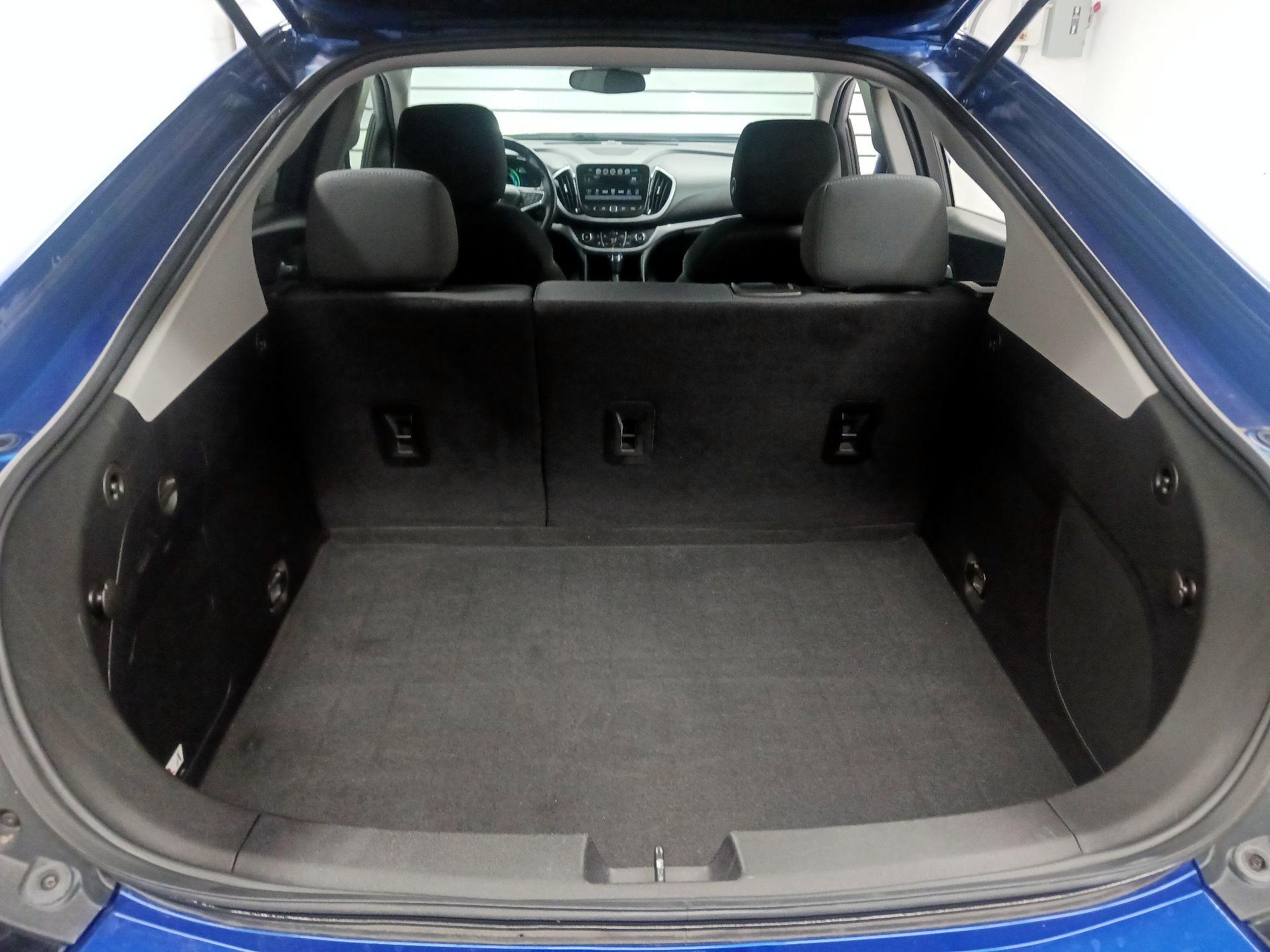 Thumbnail: 2016 Chevrolet Volt - 18