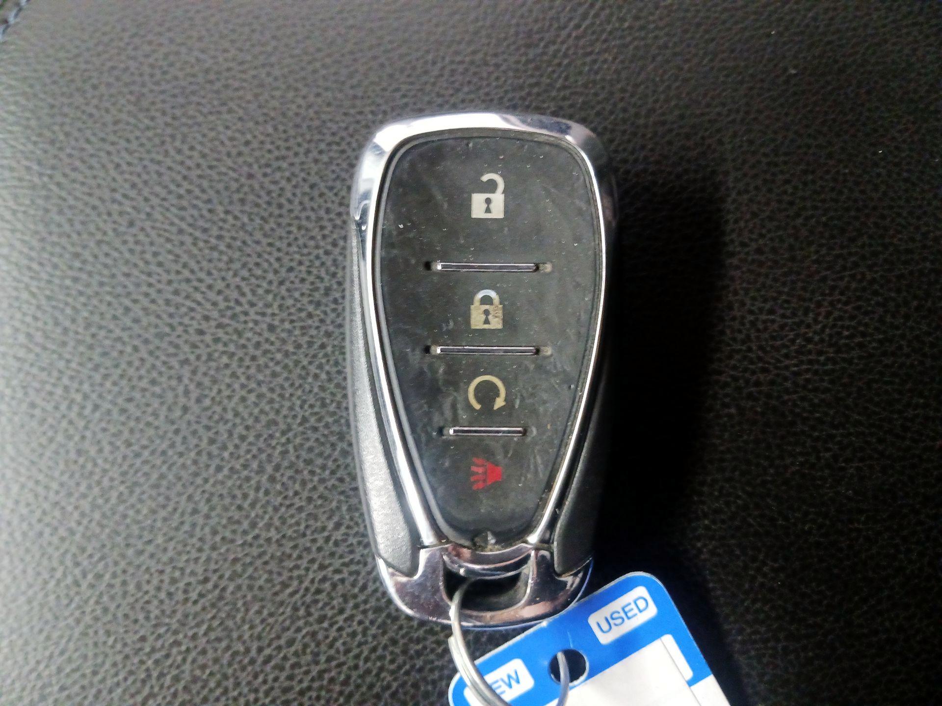 Thumbnail: 2016 Chevrolet Volt - 20