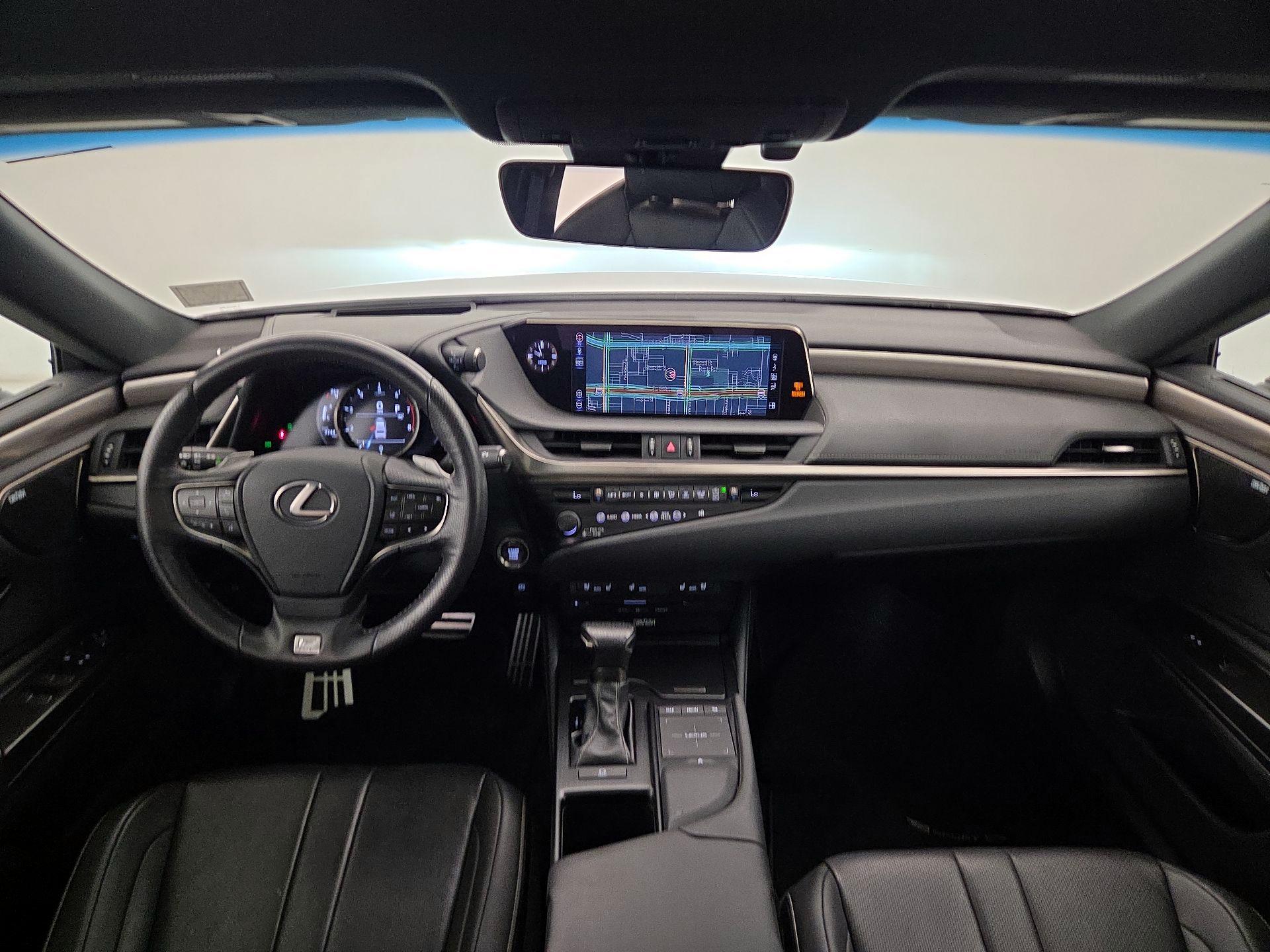 Thumbnail: 2019 Lexus ES - 9
