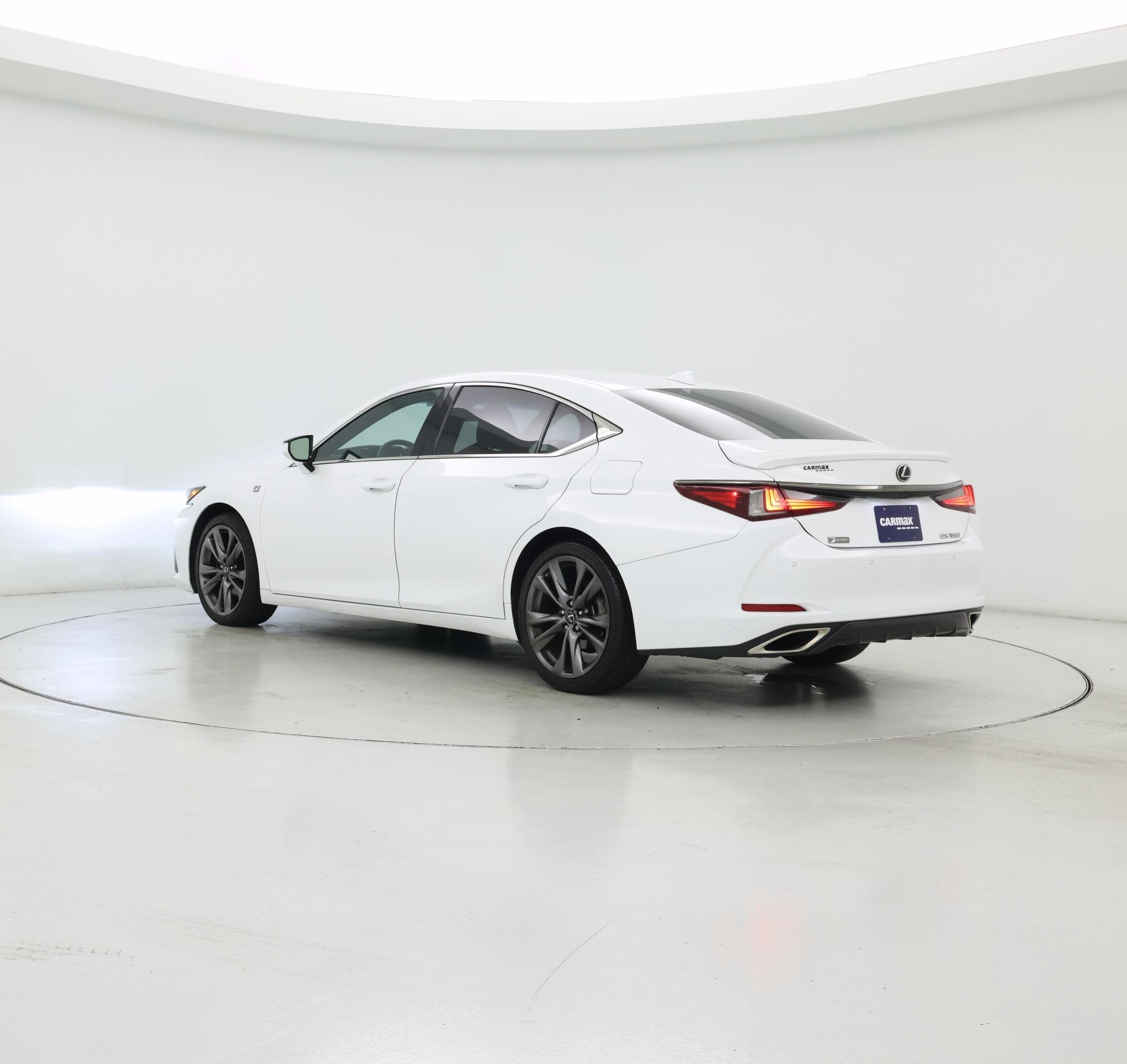 Thumbnail: 2019 Lexus ES - 2