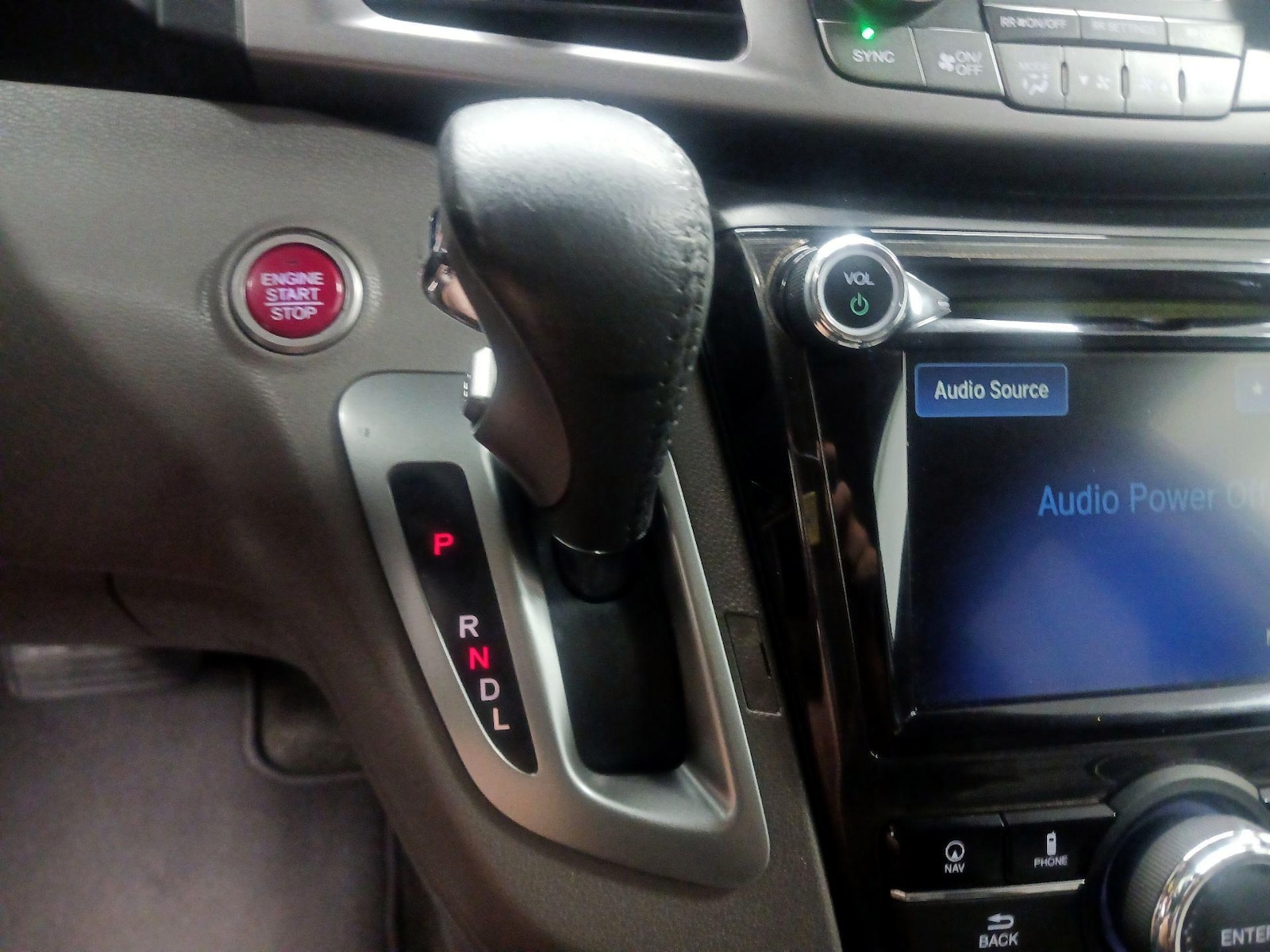 2016 Honda Odyssey Touring Elite - Photo 14