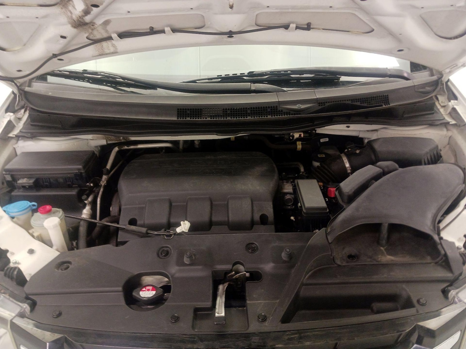 2016 Honda Odyssey Touring Elite - Photo 17