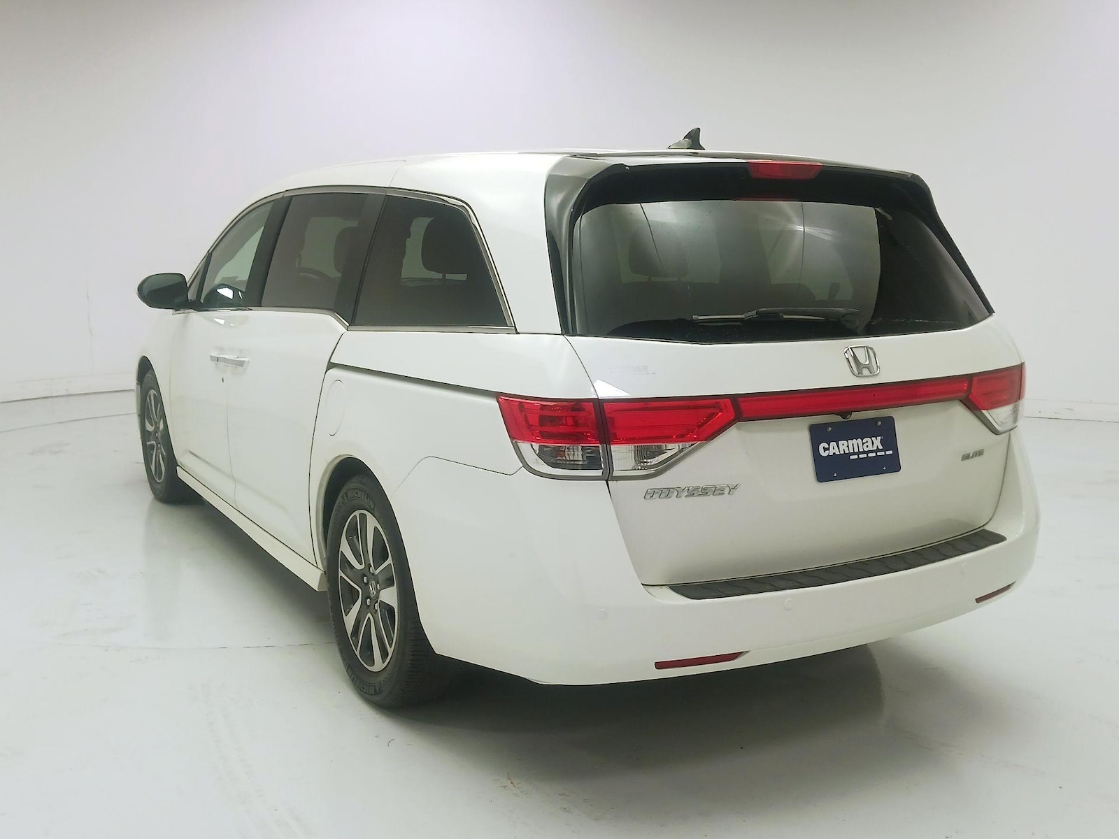 2016 Honda Odyssey Touring Elite - Photo 7
