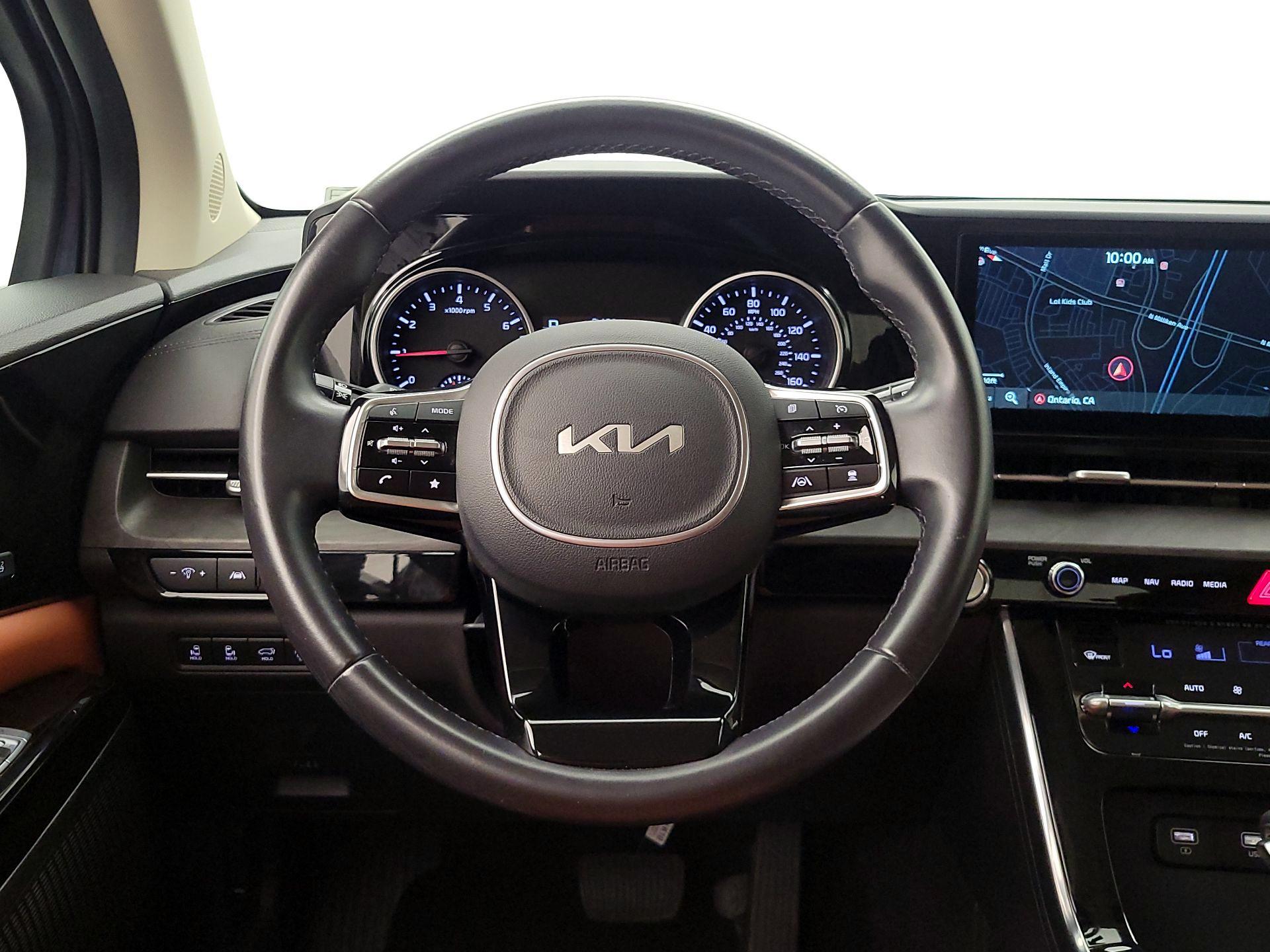 Thumbnail: 2022 Kia Carnival - 10