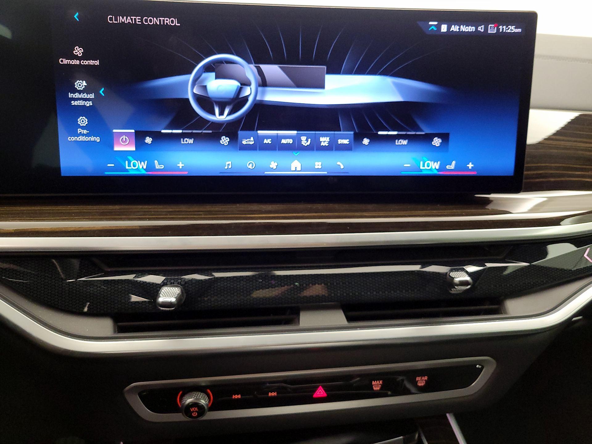 Thumbnail: 2024 BMW X5 - 17