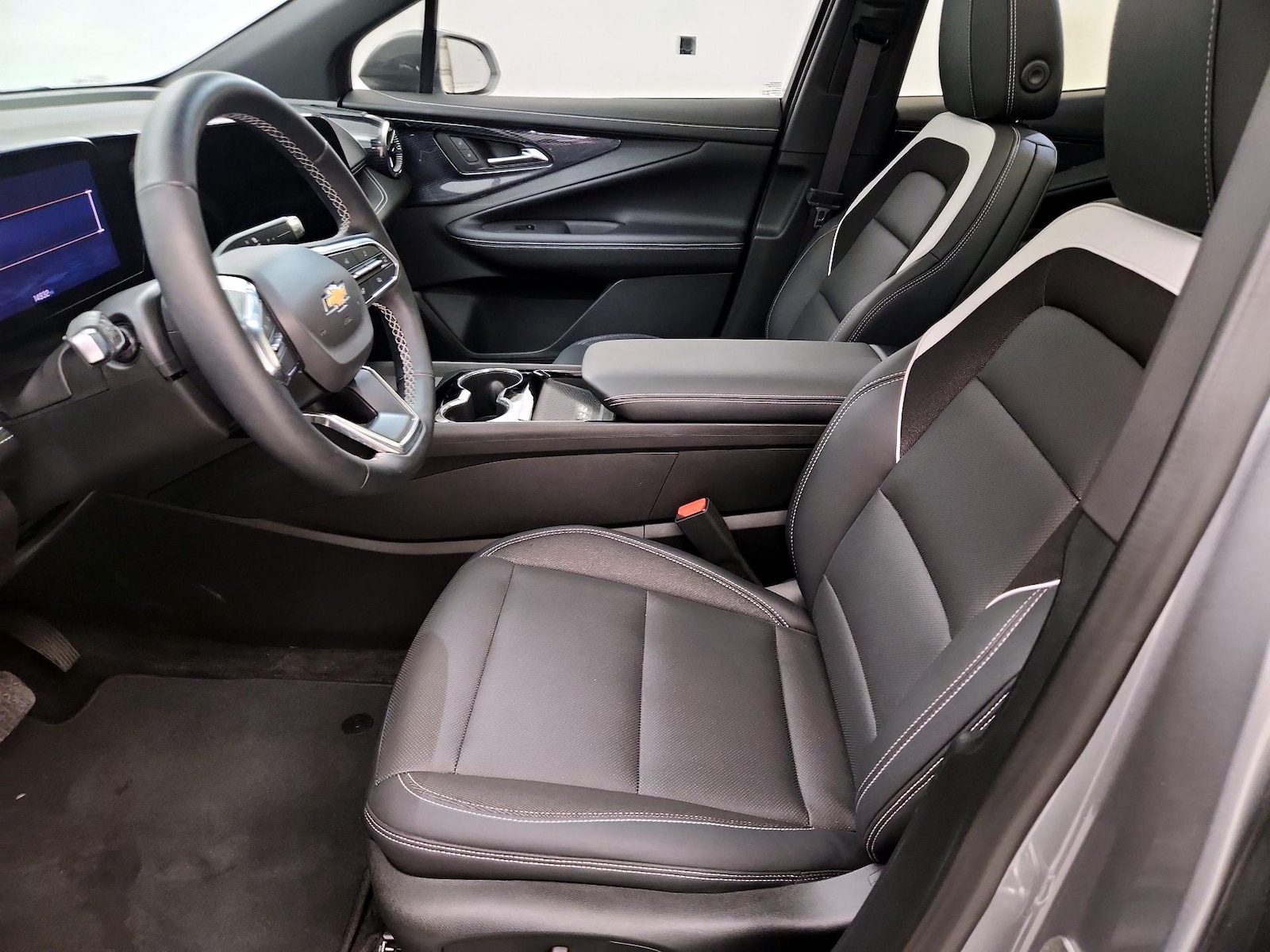 2024 Chevrolet Blazer EV LT - Photo 12