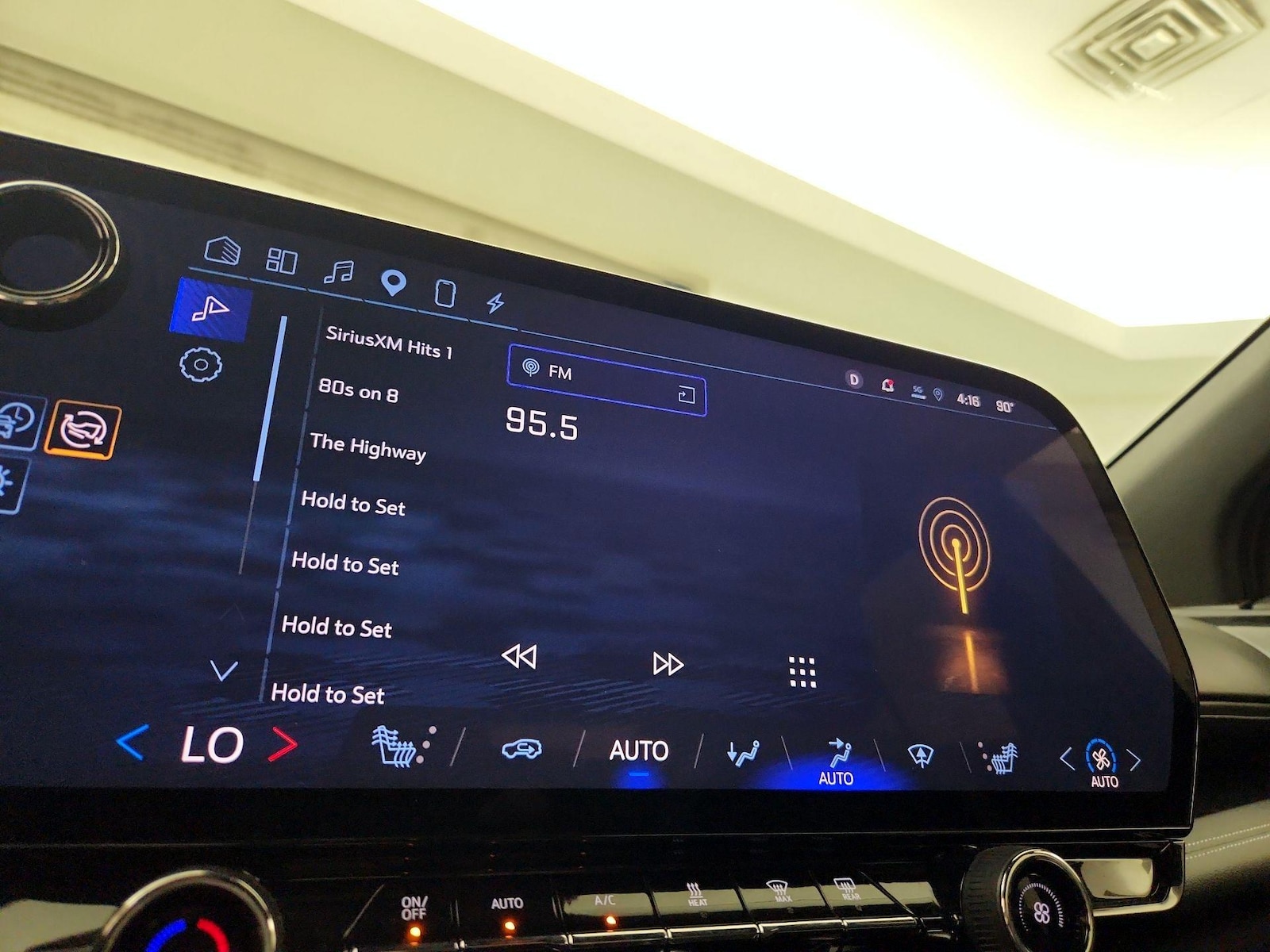 2024 Chevrolet Blazer EV LT - Photo 16