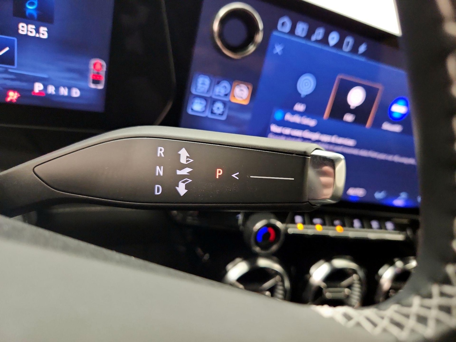 2024 Chevrolet Blazer EV LT - Photo 18