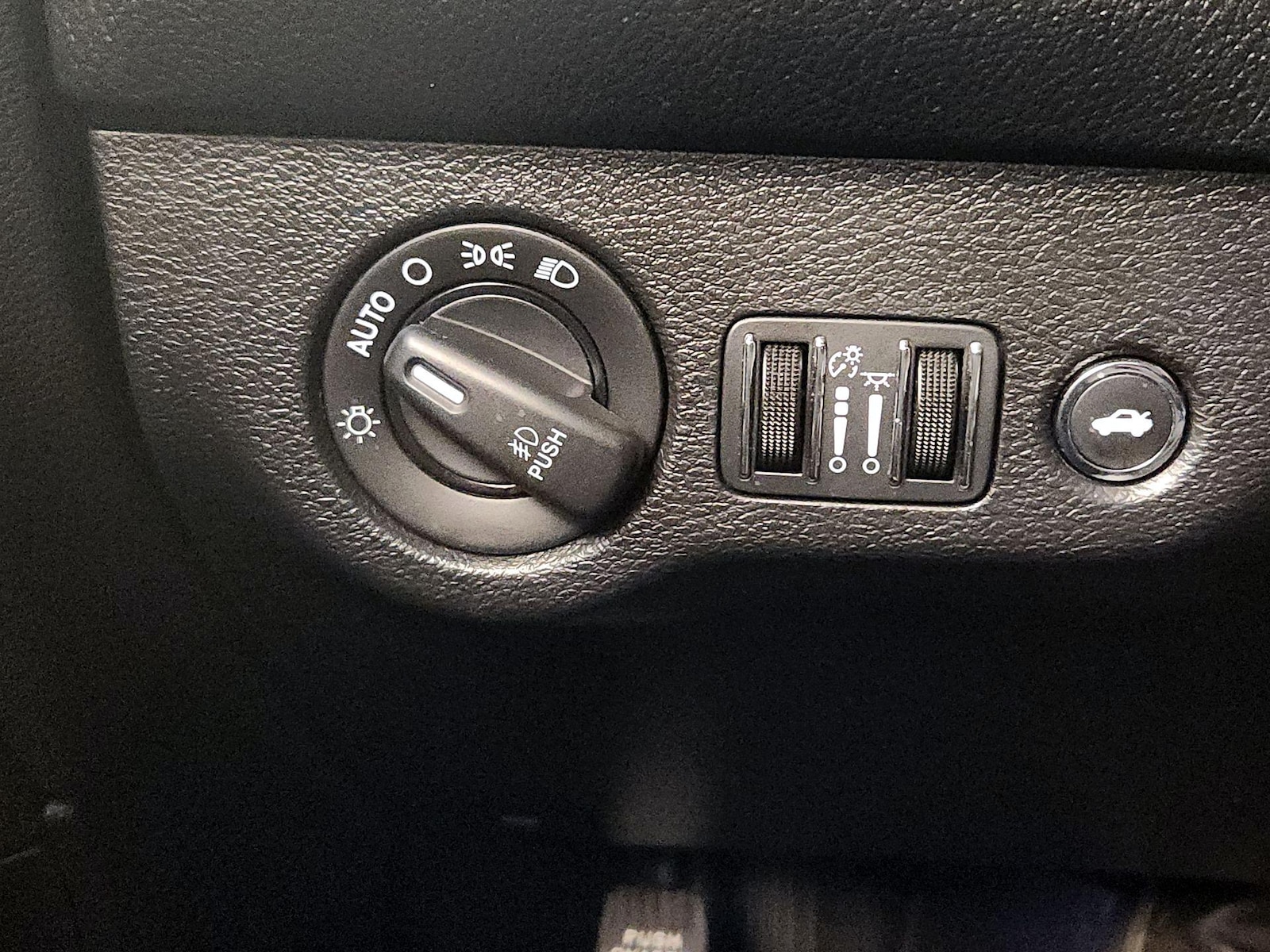 2022 Dodge Challenger GT - Photo 14