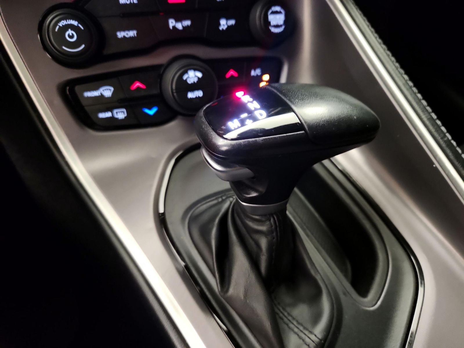2022 Dodge Challenger GT - Photo 18