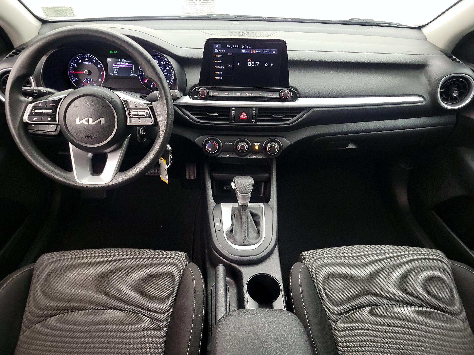 Thumbnail: 2023 Kia Forte - 9