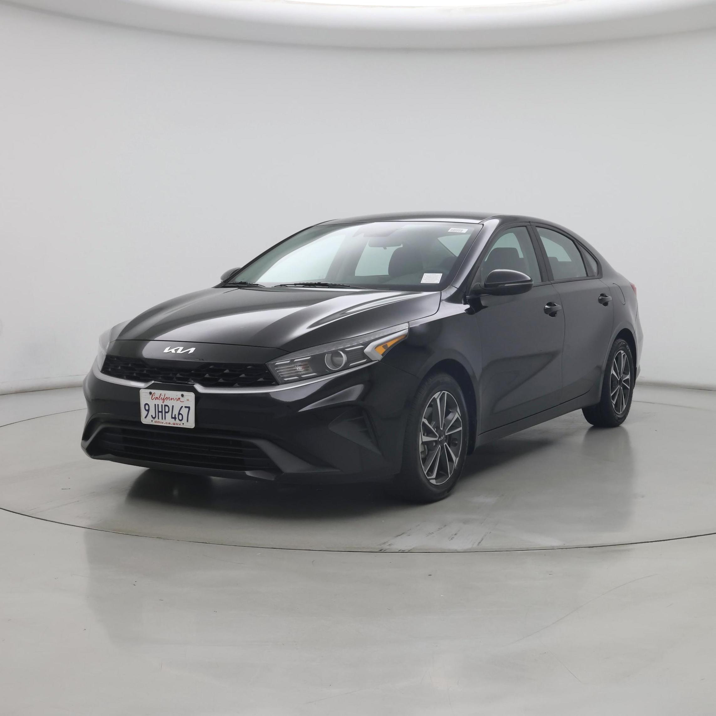 Thumbnail: 2023 Kia Forte - 4