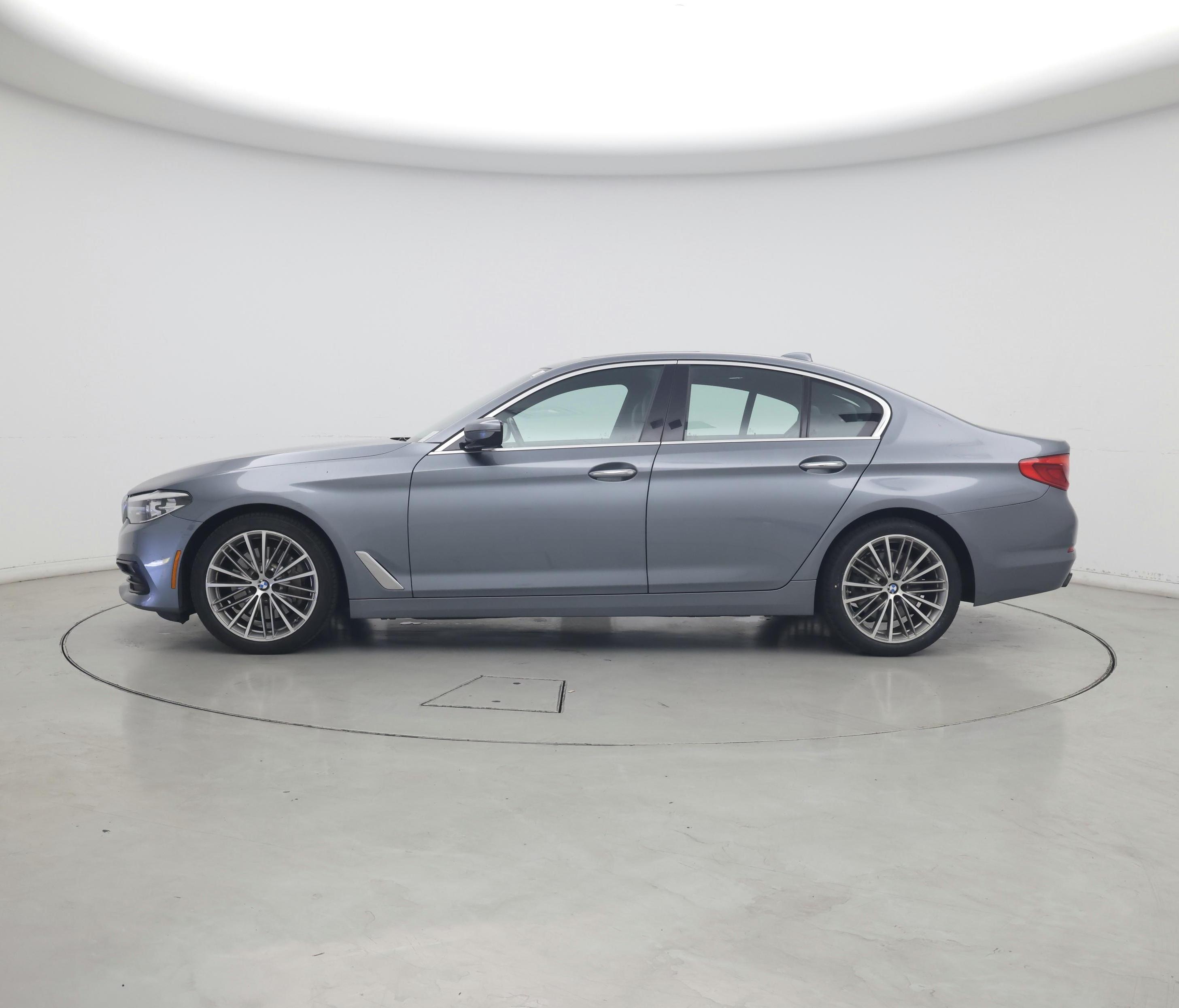 Thumbnail: 2018 BMW 5 Series - 3