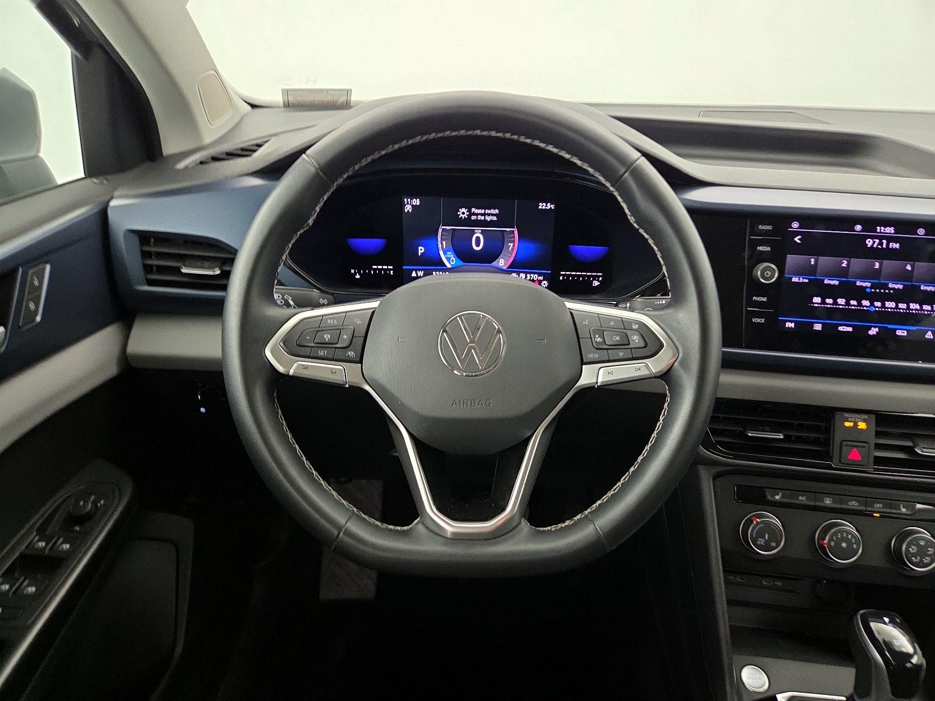 Thumbnail: 2022 Volkswagen Taos - 10