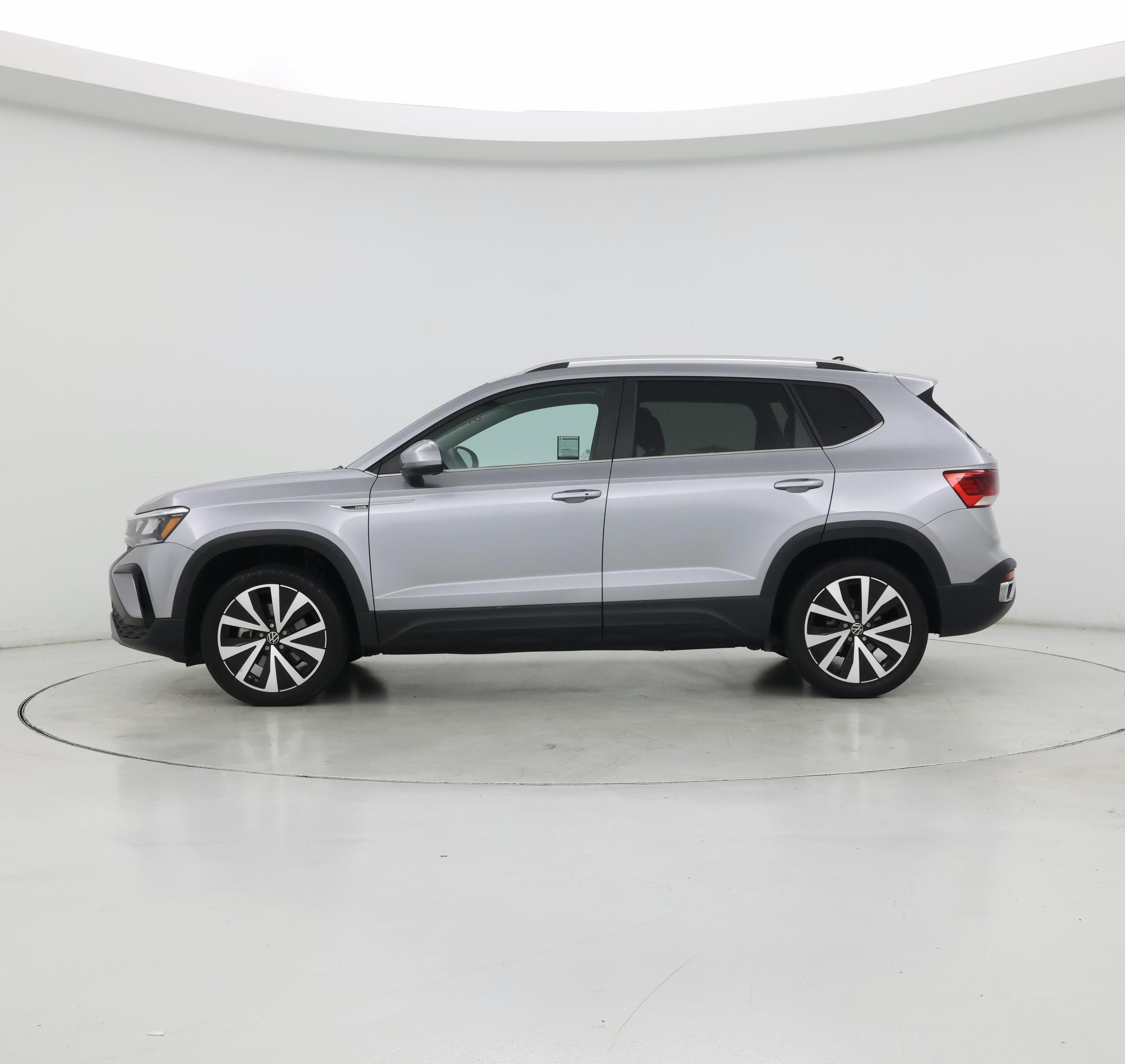 Thumbnail: 2022 Volkswagen Taos - 3
