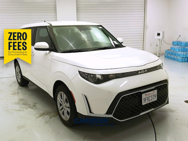 White 2023 Kia Soul SUV / Crossover Front-Wheel Drive Automatic