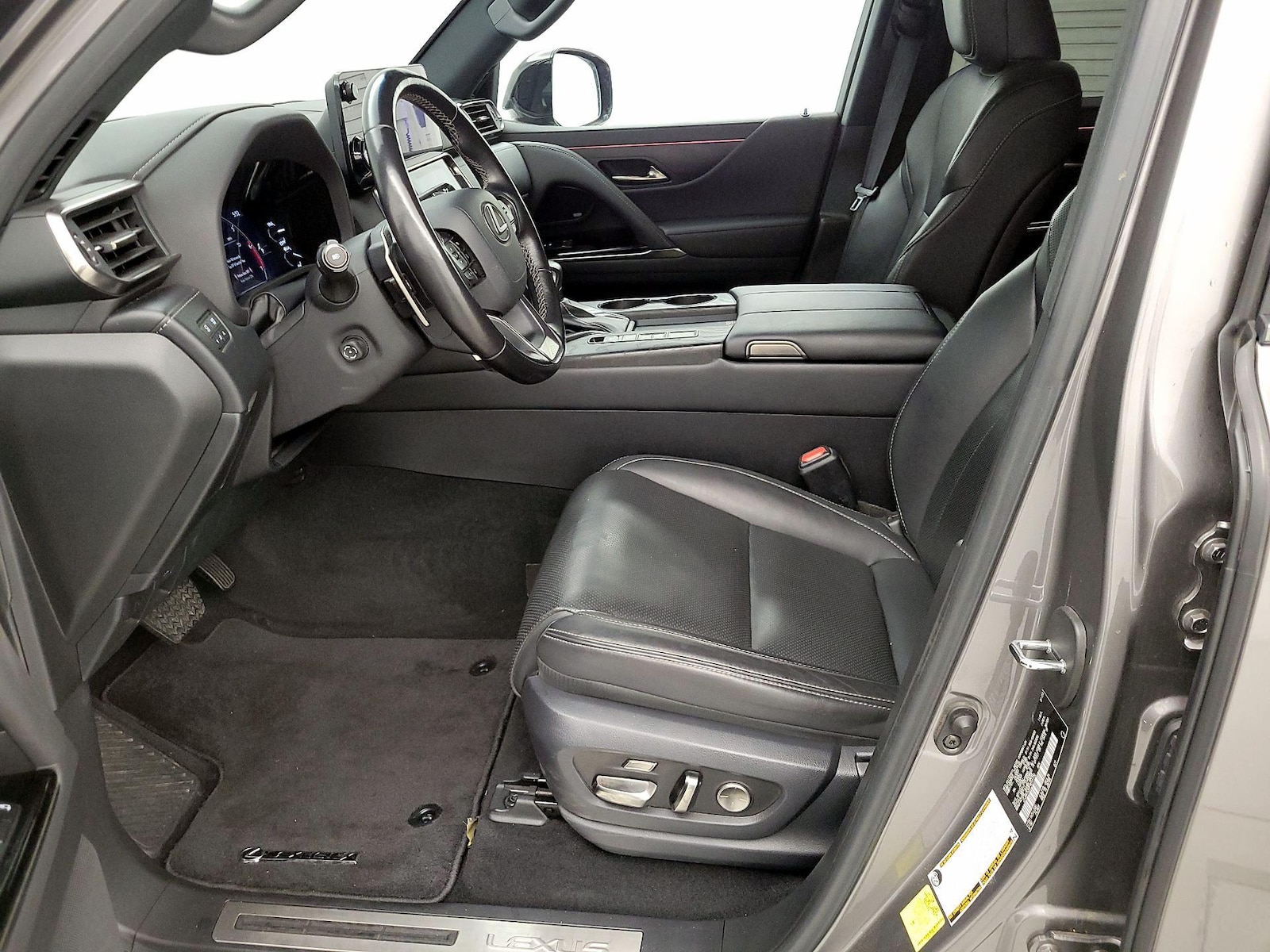 2023 Lexus LX Premium - Photo 12