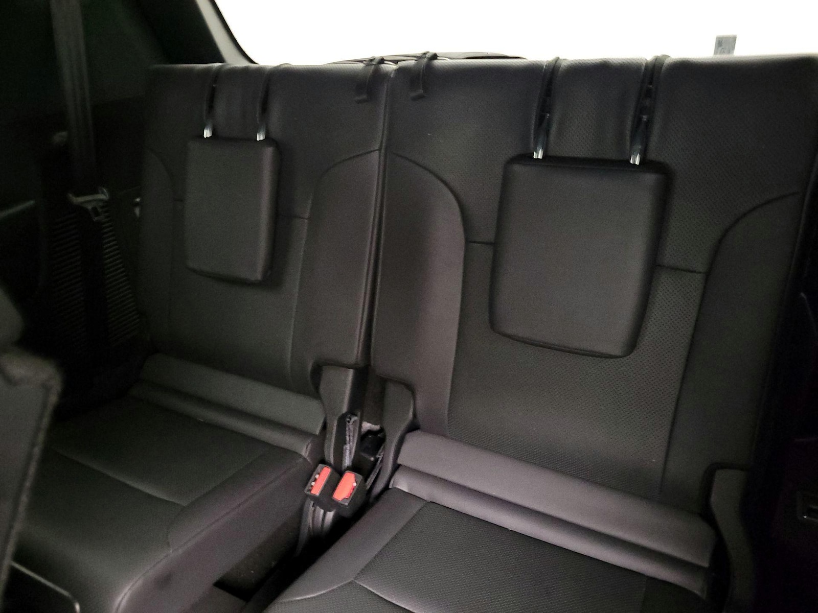 2023 Lexus LX Premium - Photo 23