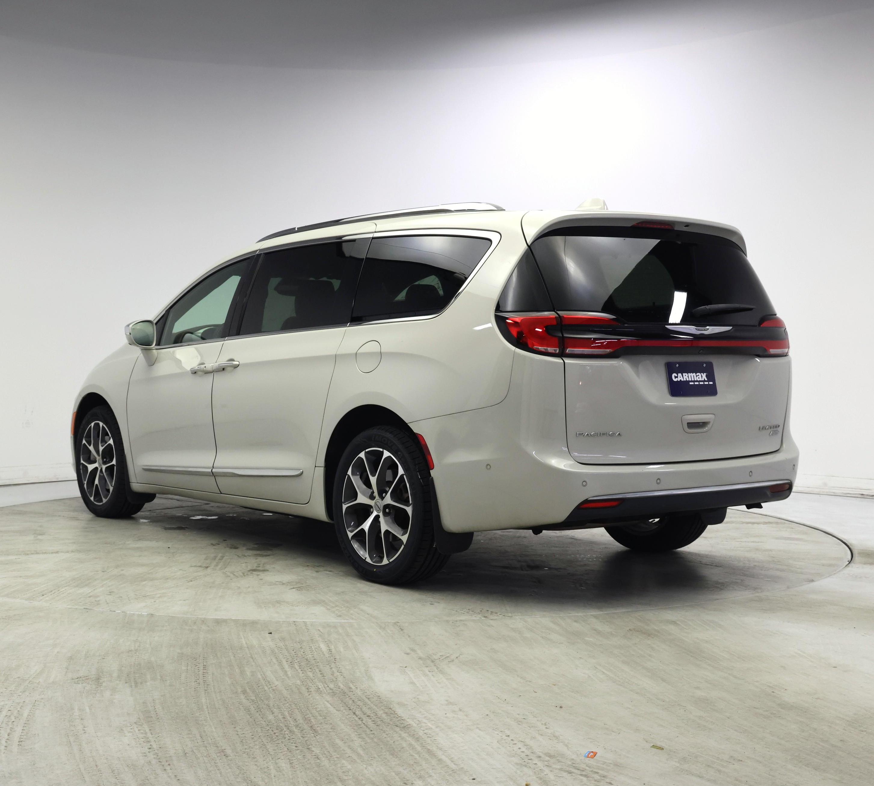 Thumbnail: 2021 Chrysler Pacifica - 2