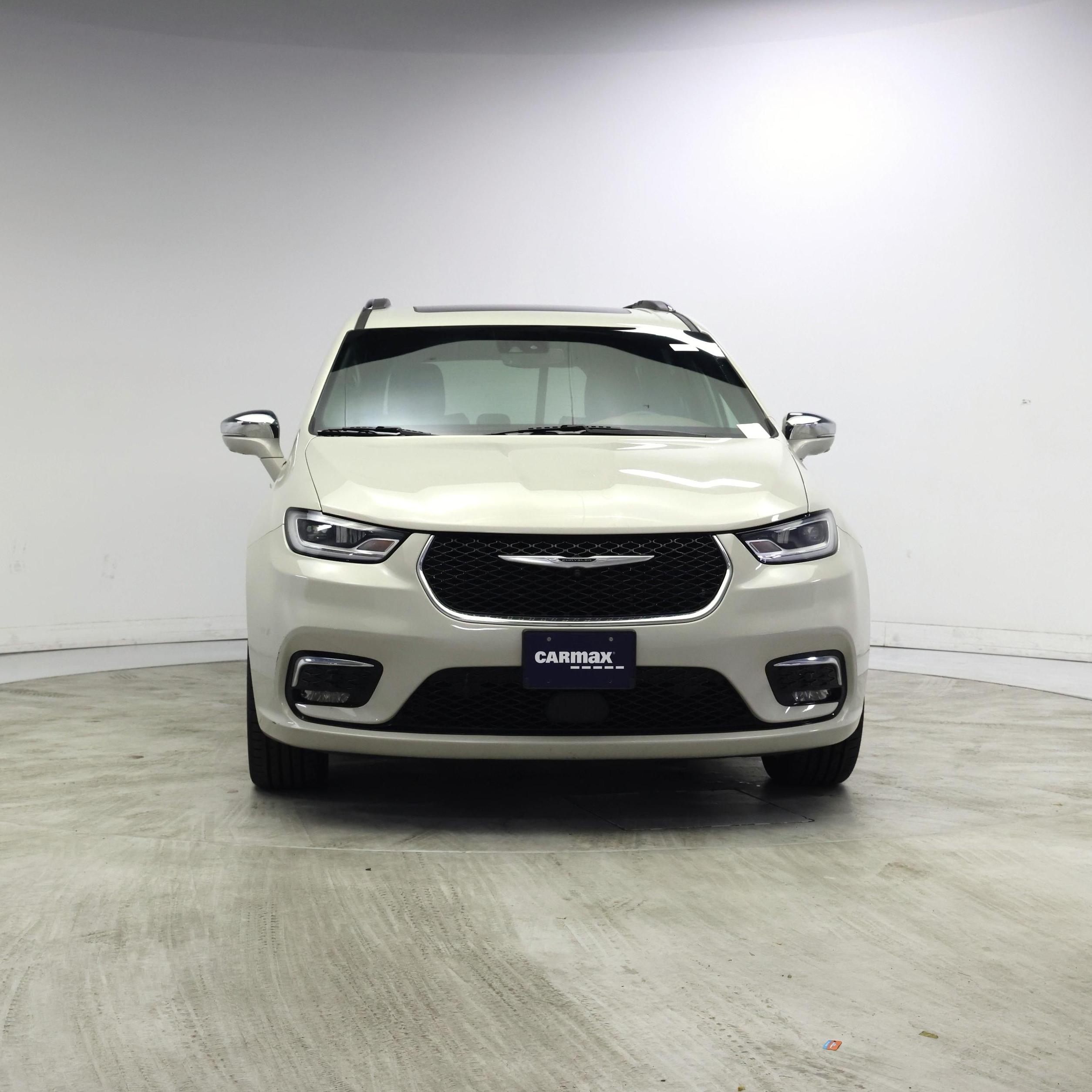 Thumbnail: 2021 Chrysler Pacifica - 5