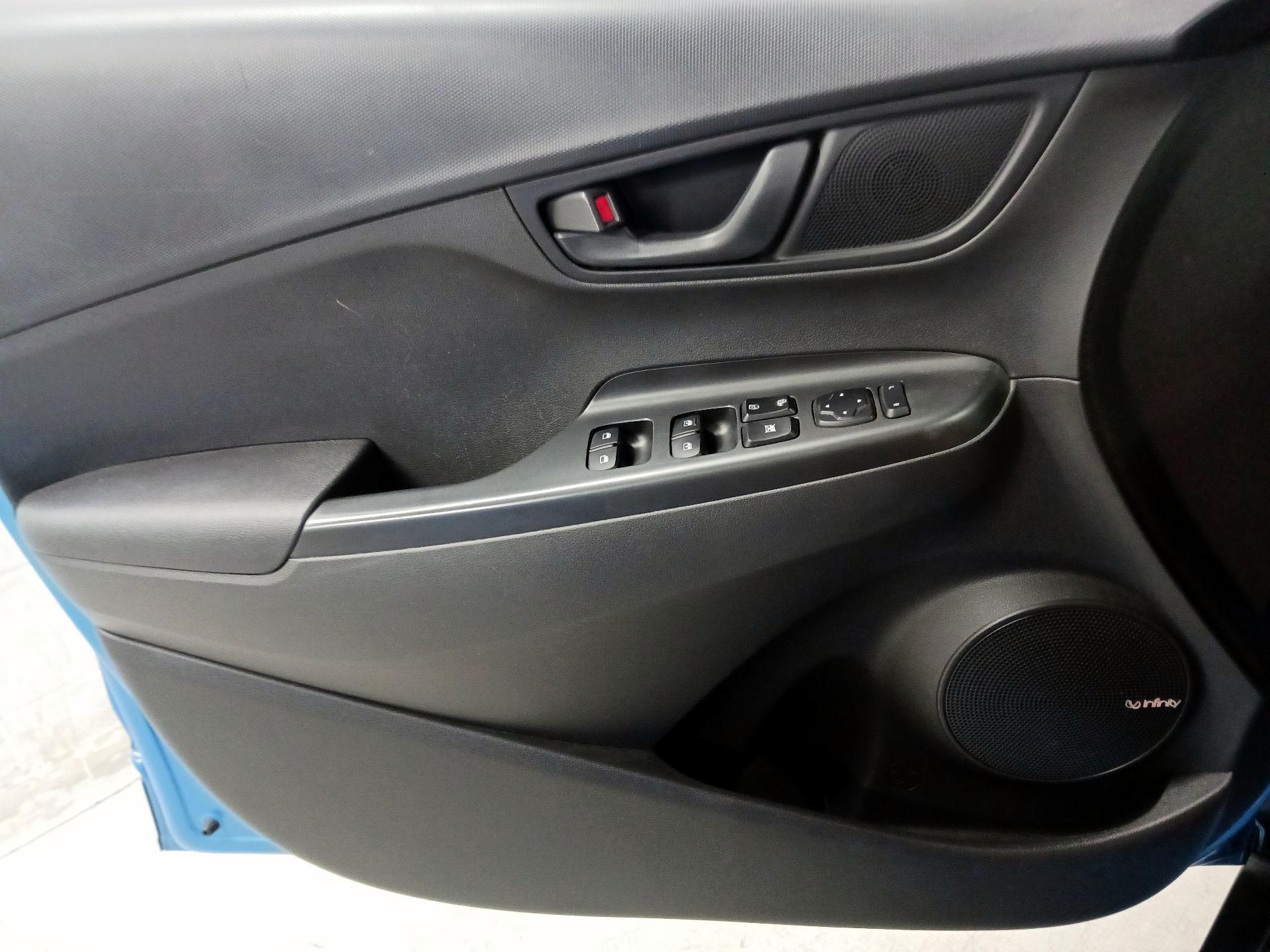 Thumbnail: 2020 Hyundai Kona - 12