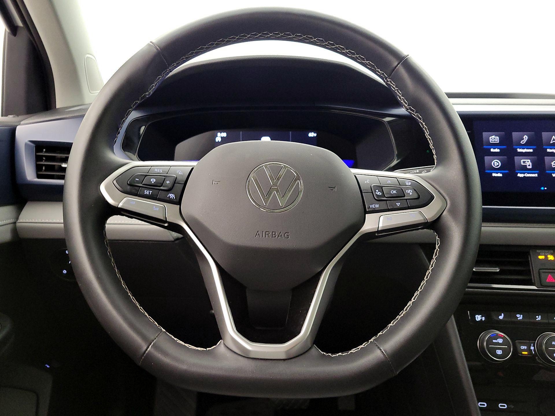 Thumbnail: 2024 Volkswagen Taos - 10