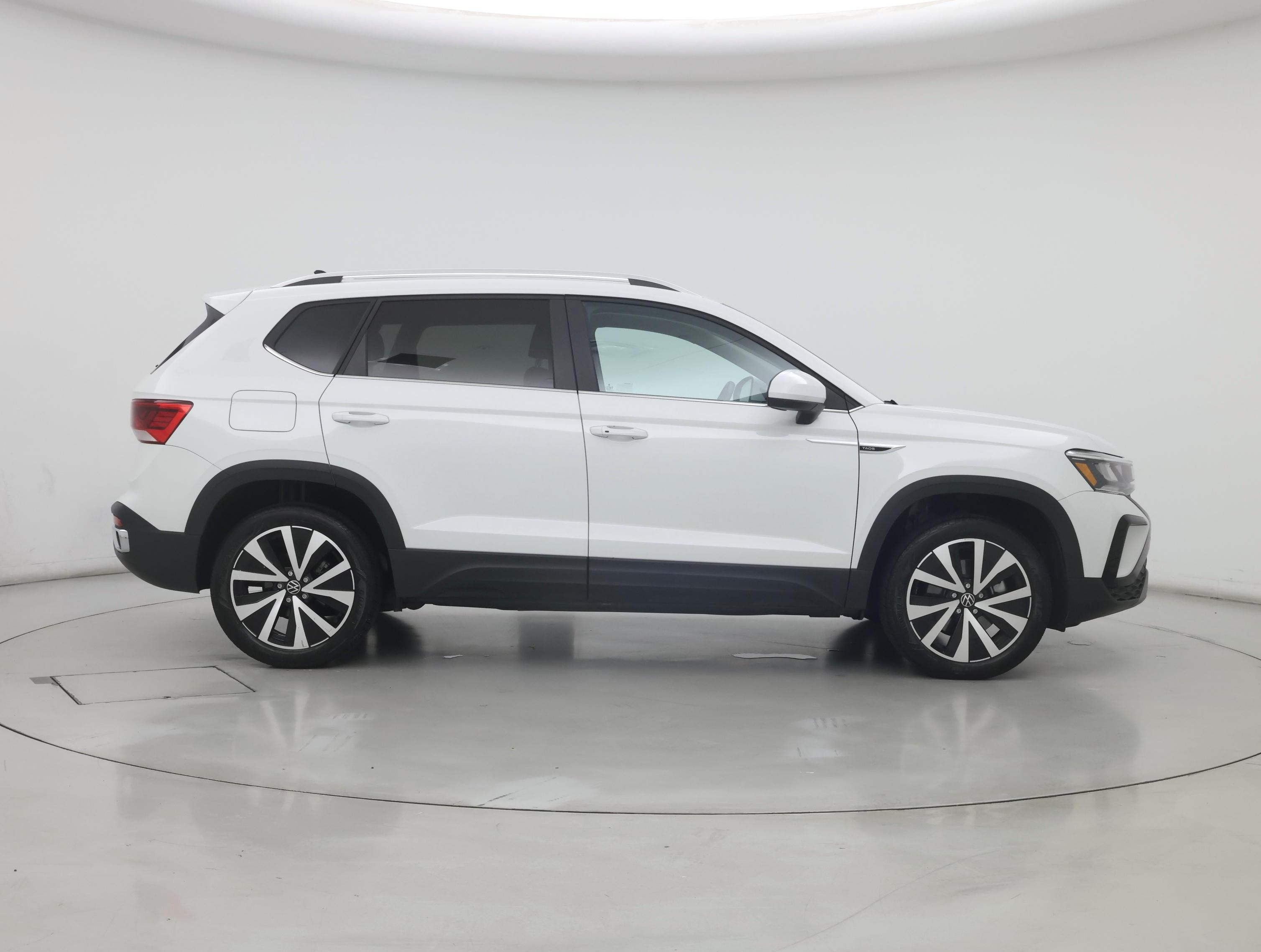 Thumbnail: 2024 Volkswagen Taos - 7