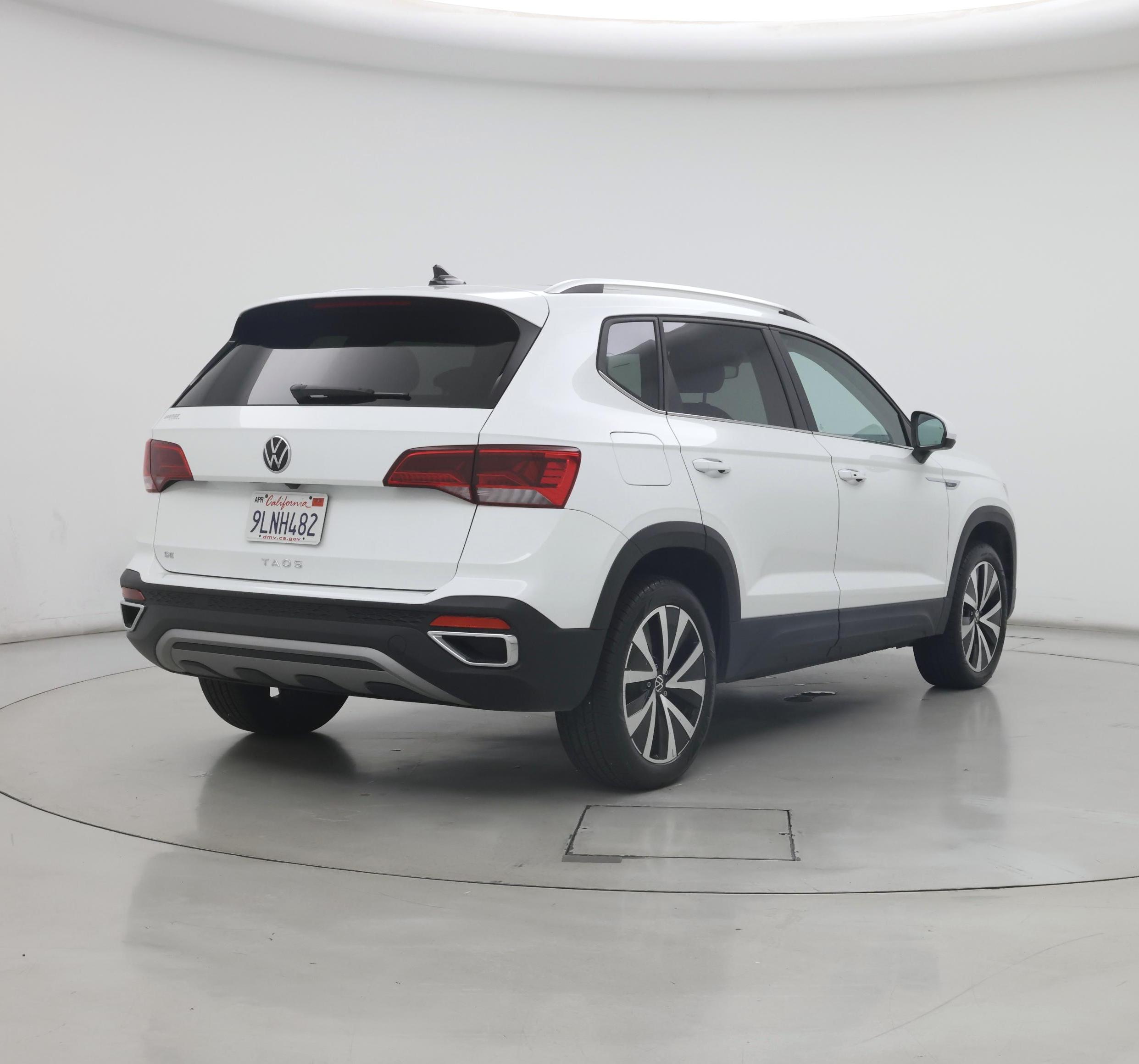 Thumbnail: 2024 Volkswagen Taos - 8