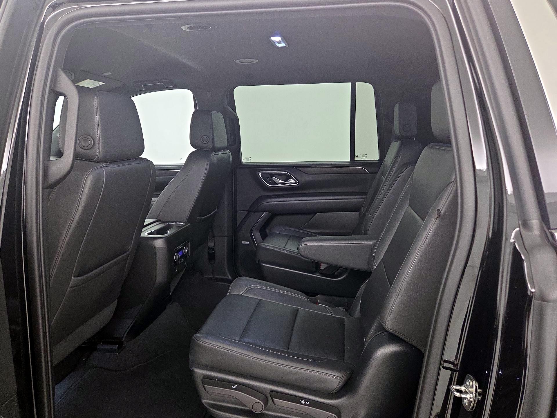 Thumbnail: 2023 Chevrolet Suburban - 19