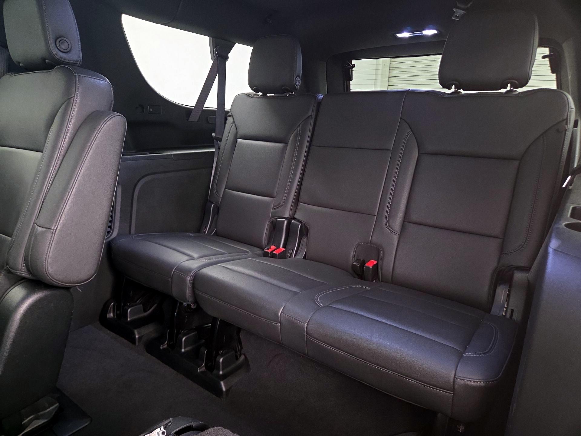 Thumbnail: 2023 Chevrolet Suburban - 20