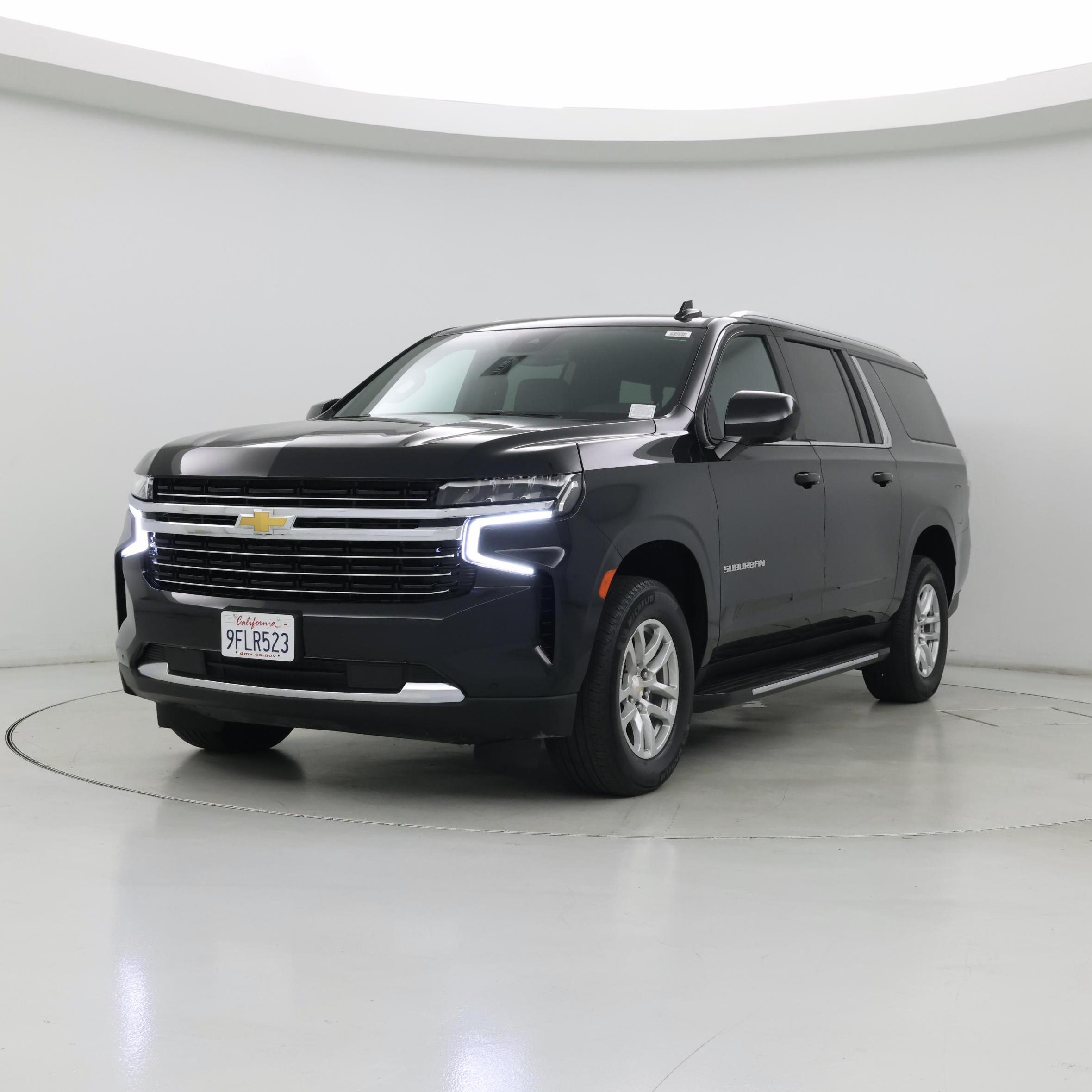 Thumbnail: 2023 Chevrolet Suburban - 4