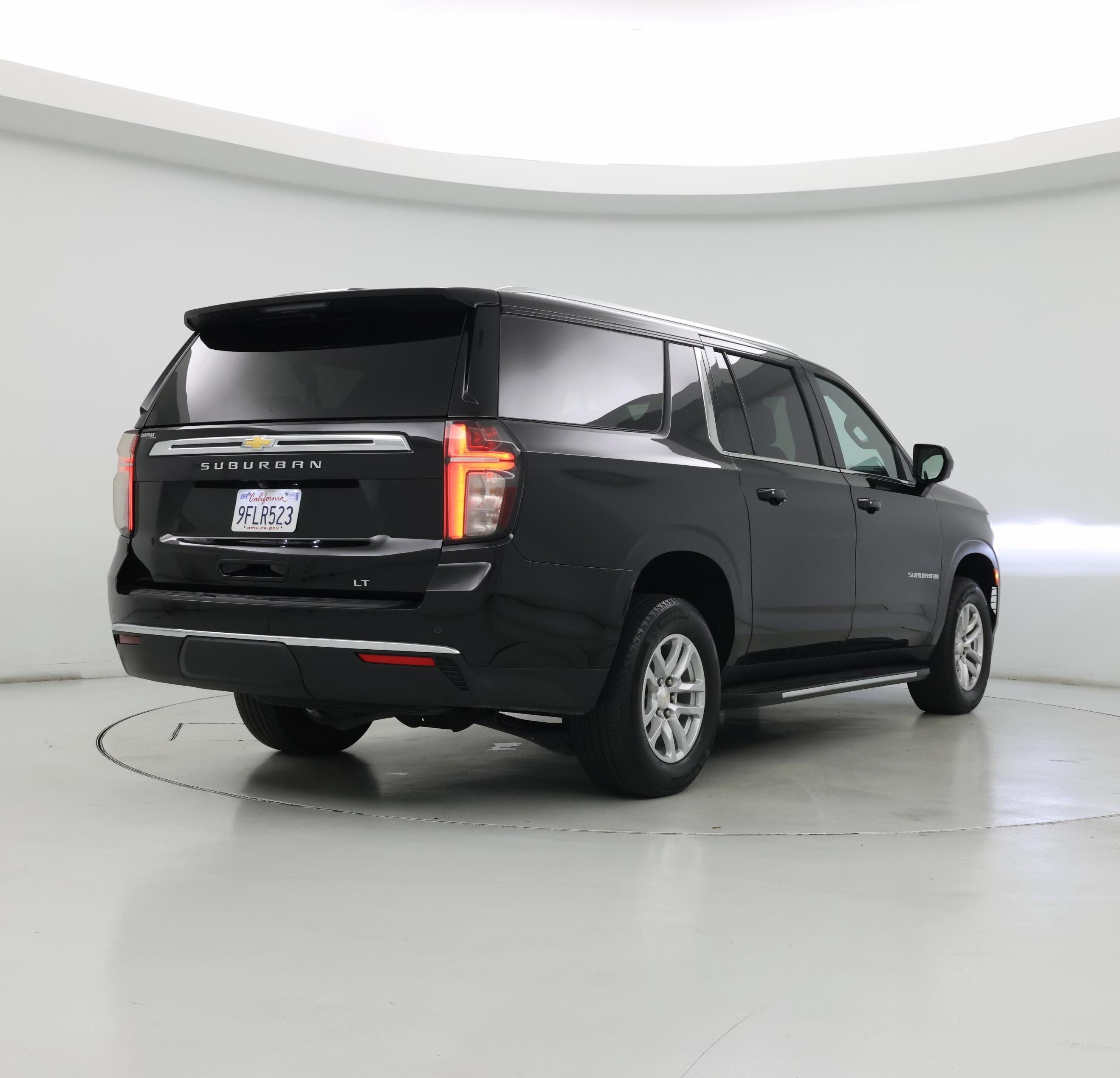 Thumbnail: 2023 Chevrolet Suburban - 8