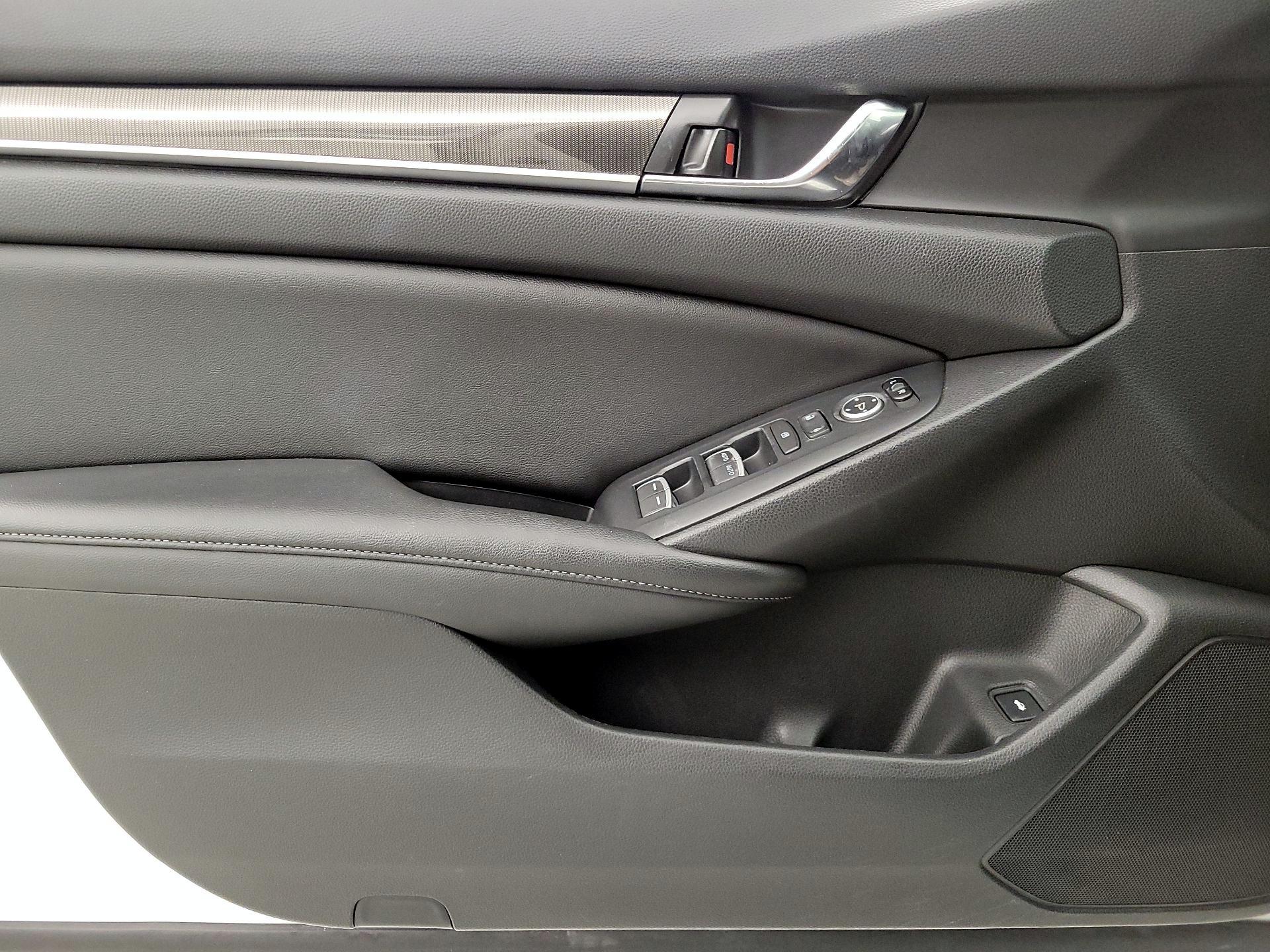 Thumbnail: 2019 Honda Accord - 12