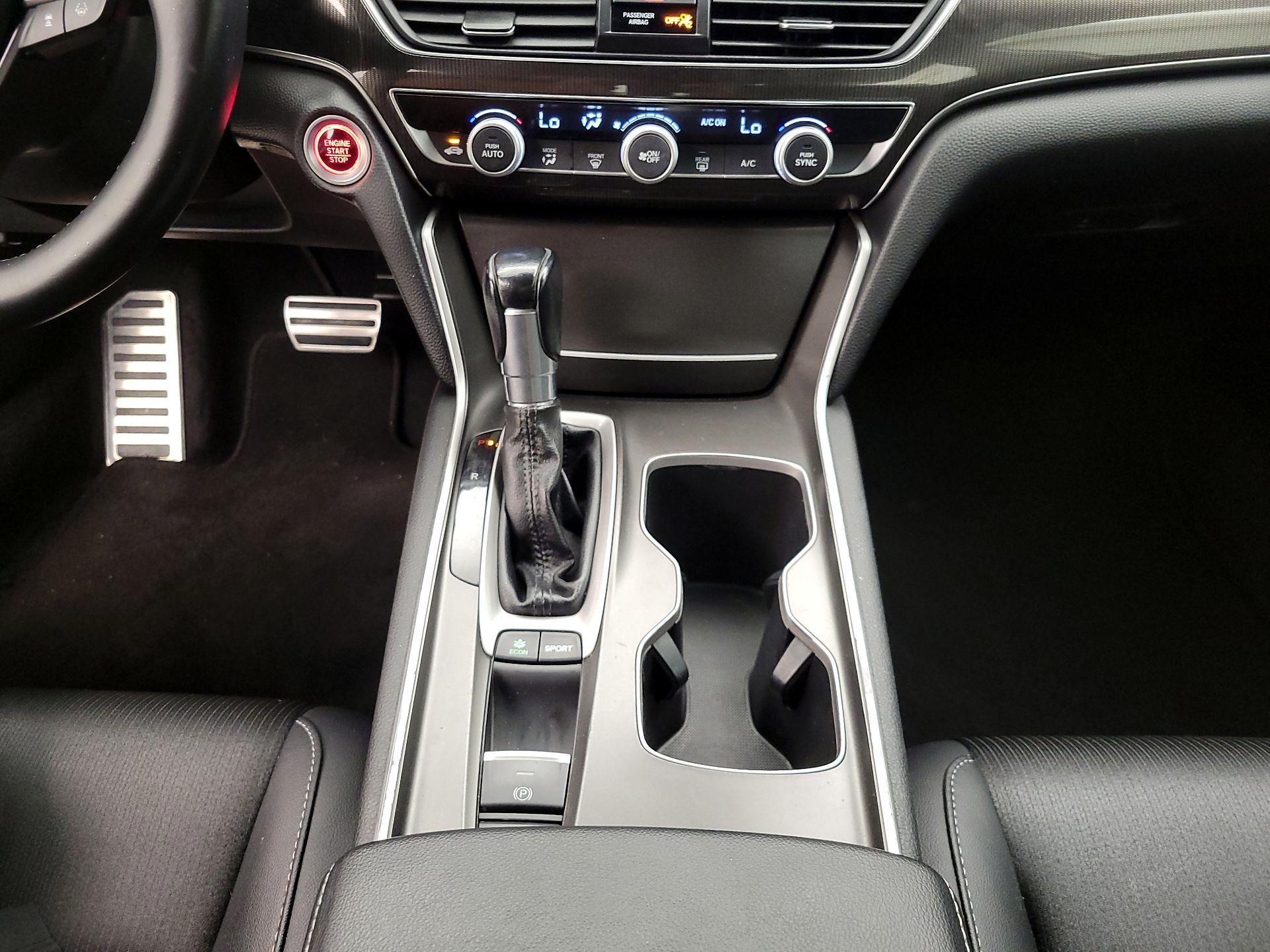 Thumbnail: 2019 Honda Accord - 17