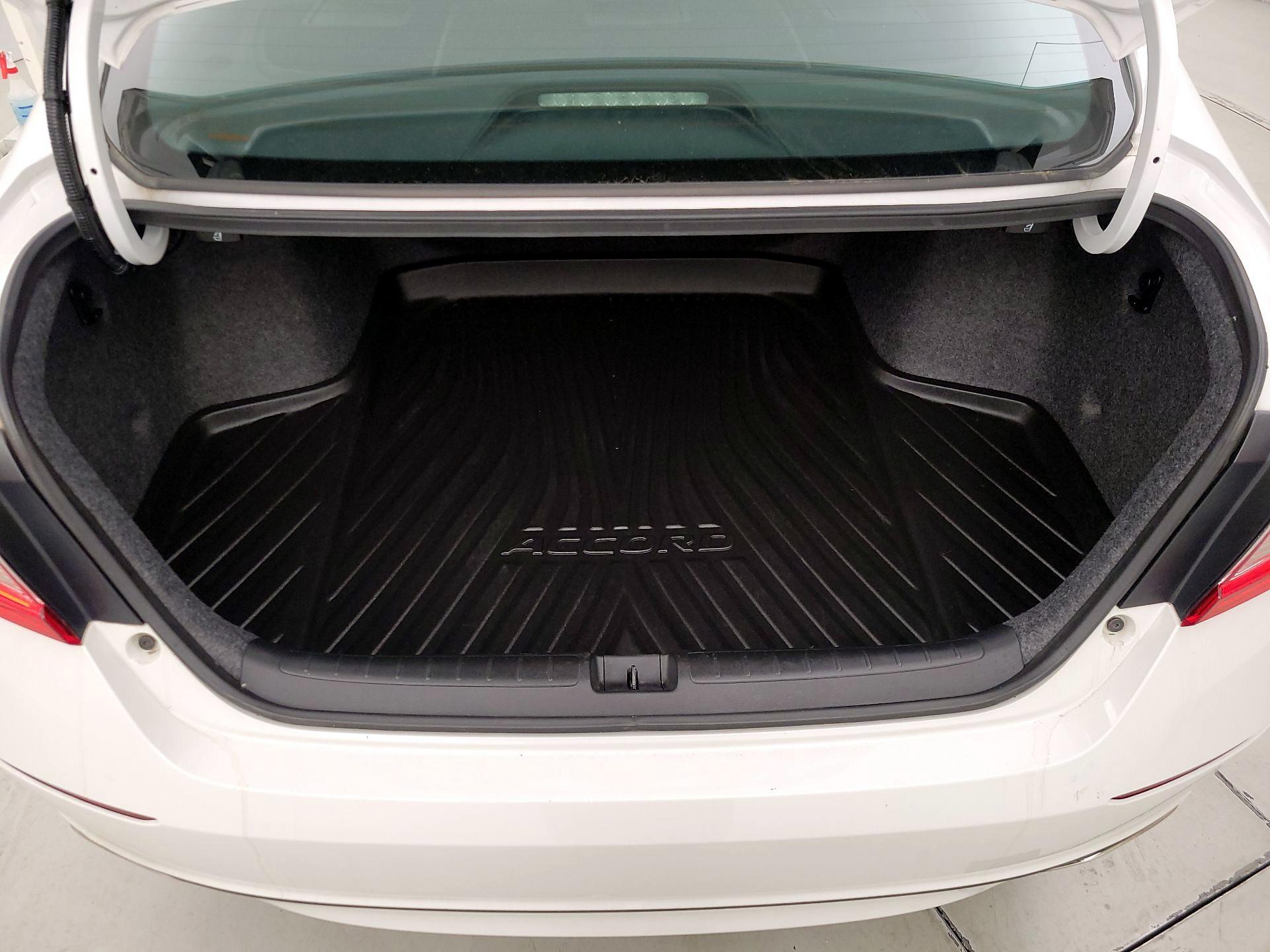 Thumbnail: 2019 Honda Accord - 19