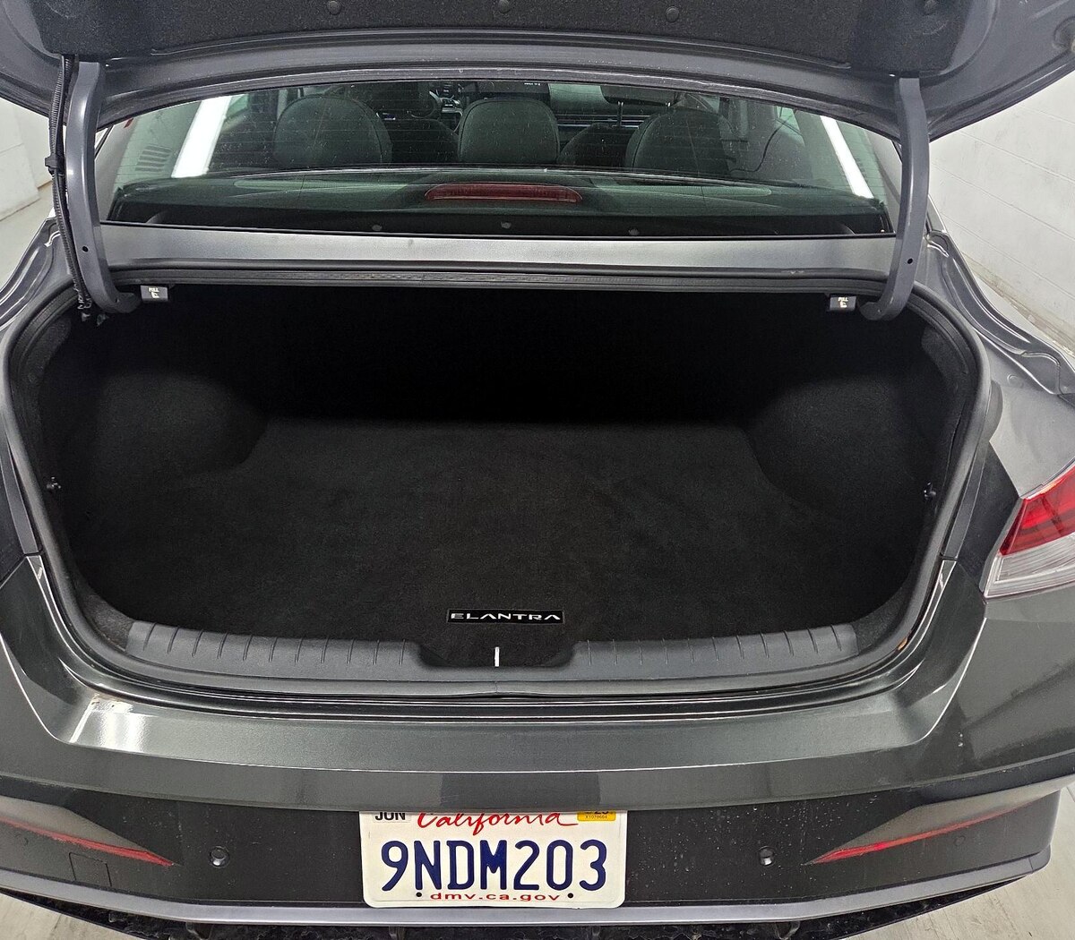 Trunk/Cargo (Seats Up)