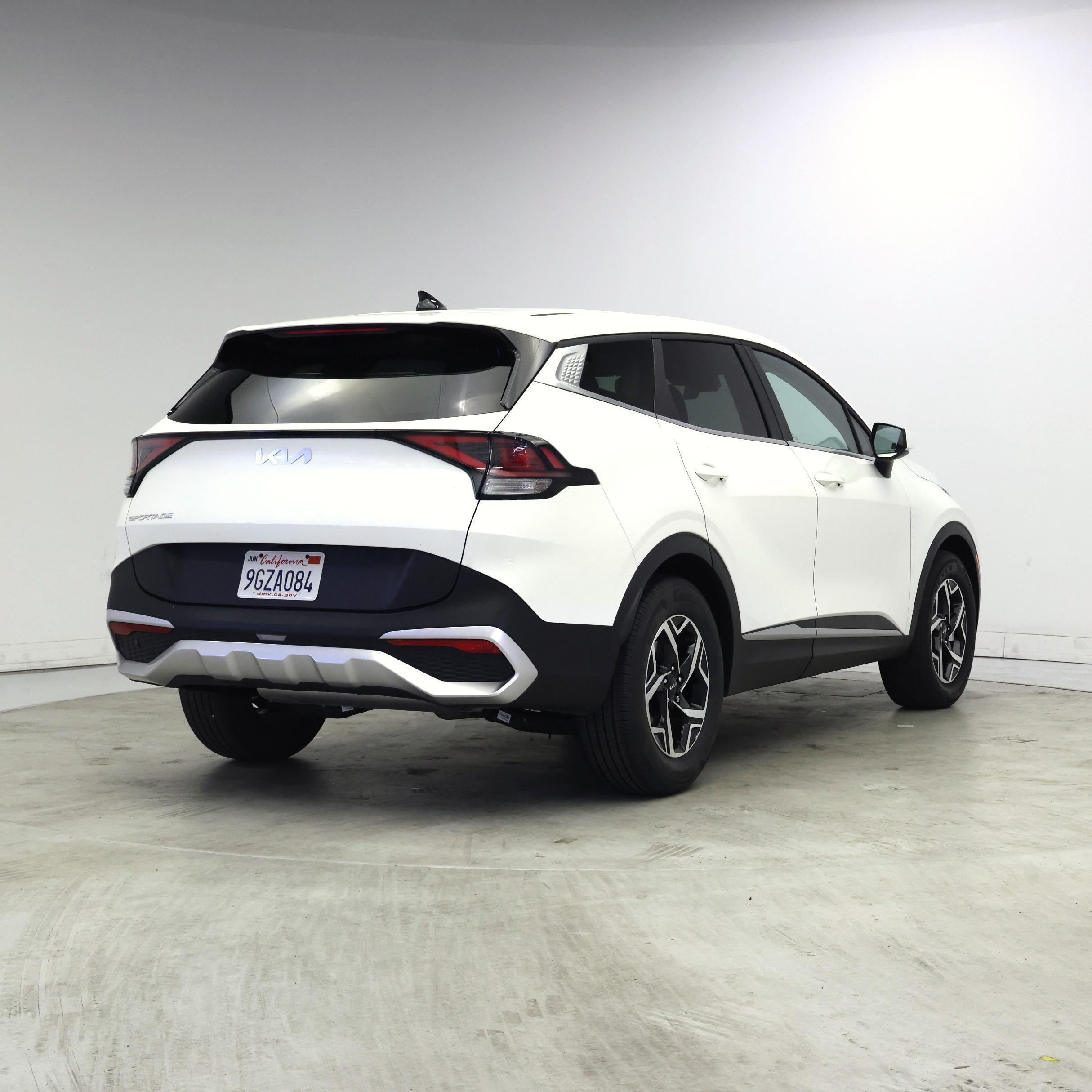 Thumbnail: 2023 Kia Sportage - 8