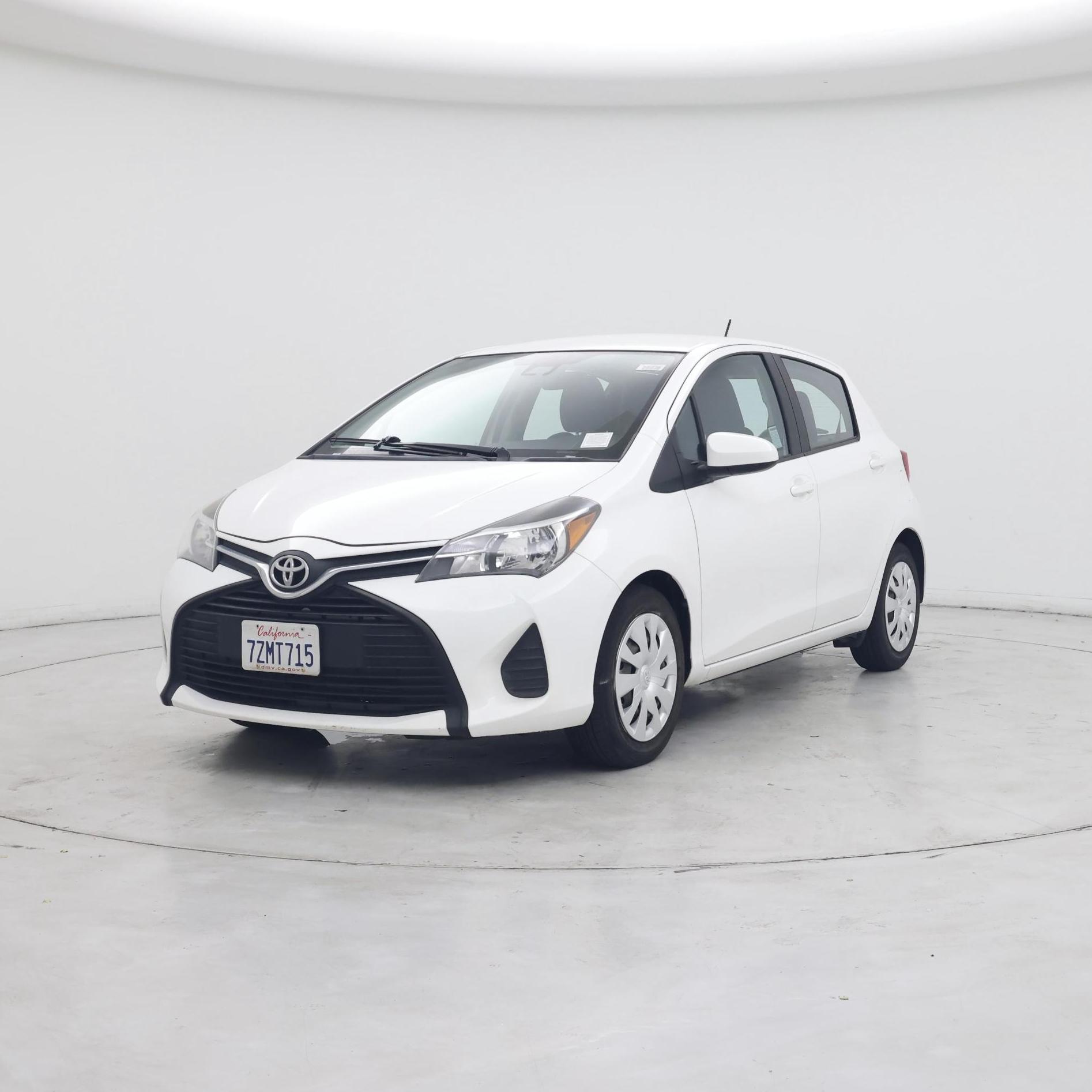 Thumbnail: 2017 Toyota Yaris - 4