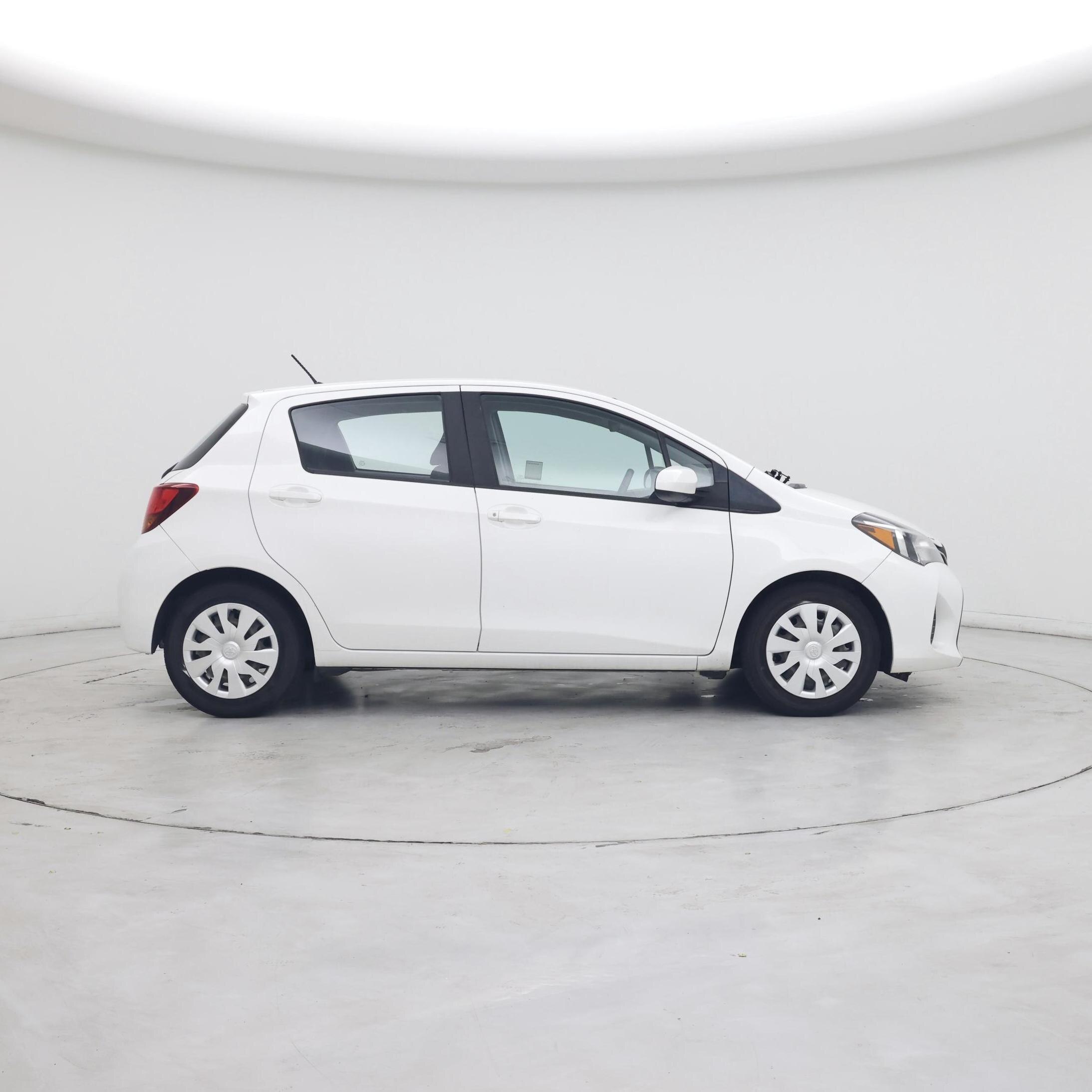 Thumbnail: 2017 Toyota Yaris - 7