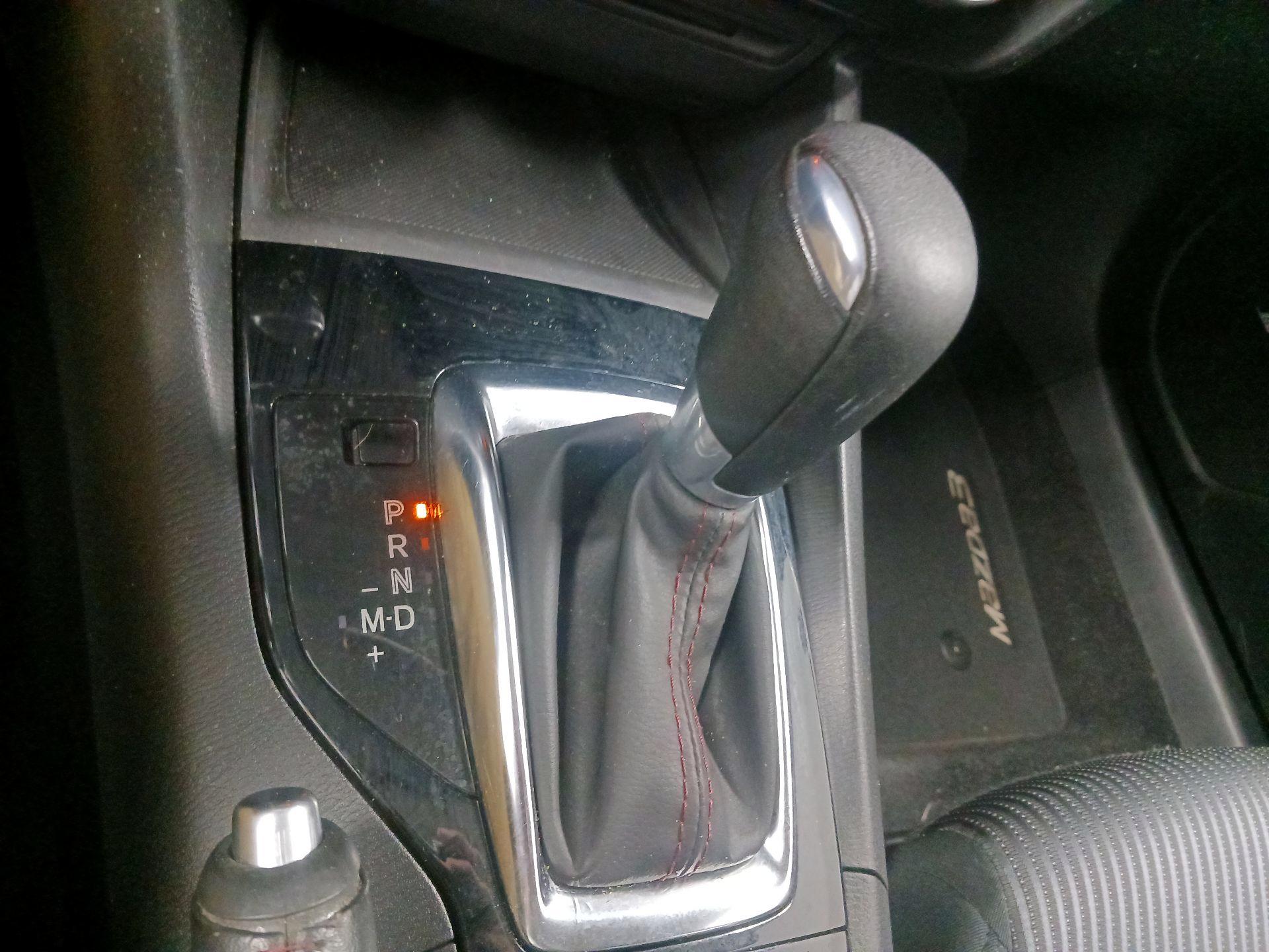 Thumbnail: 2016 Mazda Mazda3 - 17