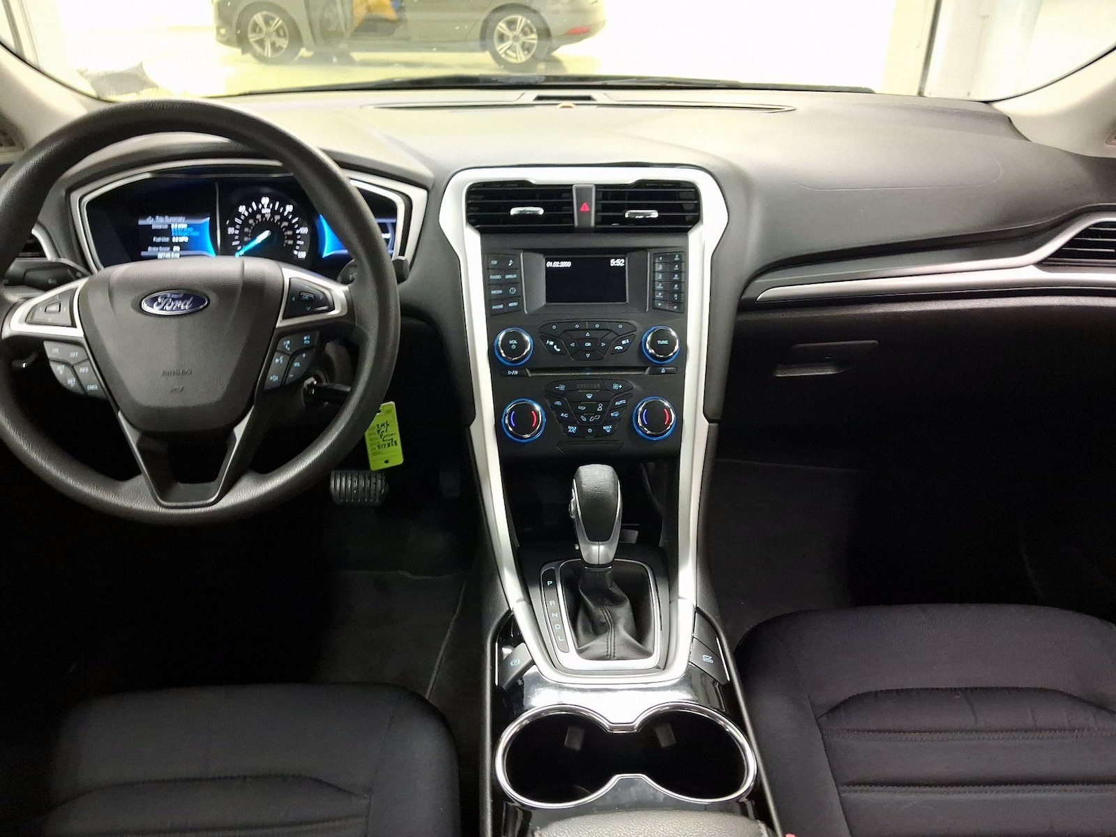 2016 Ford Fusion Hybrid SE - Photo 10