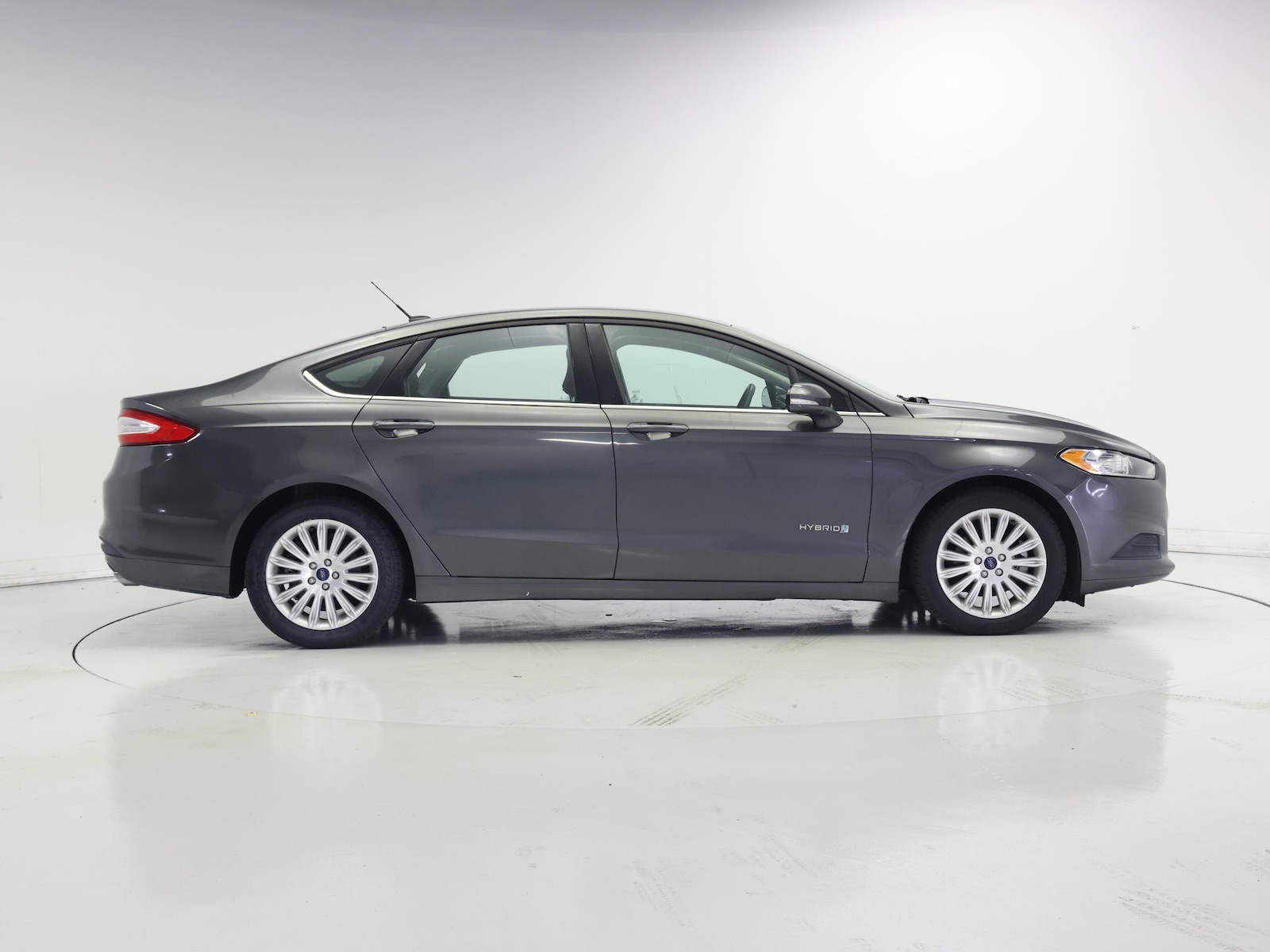 2016 Ford Fusion Hybrid SE - Photo 8
