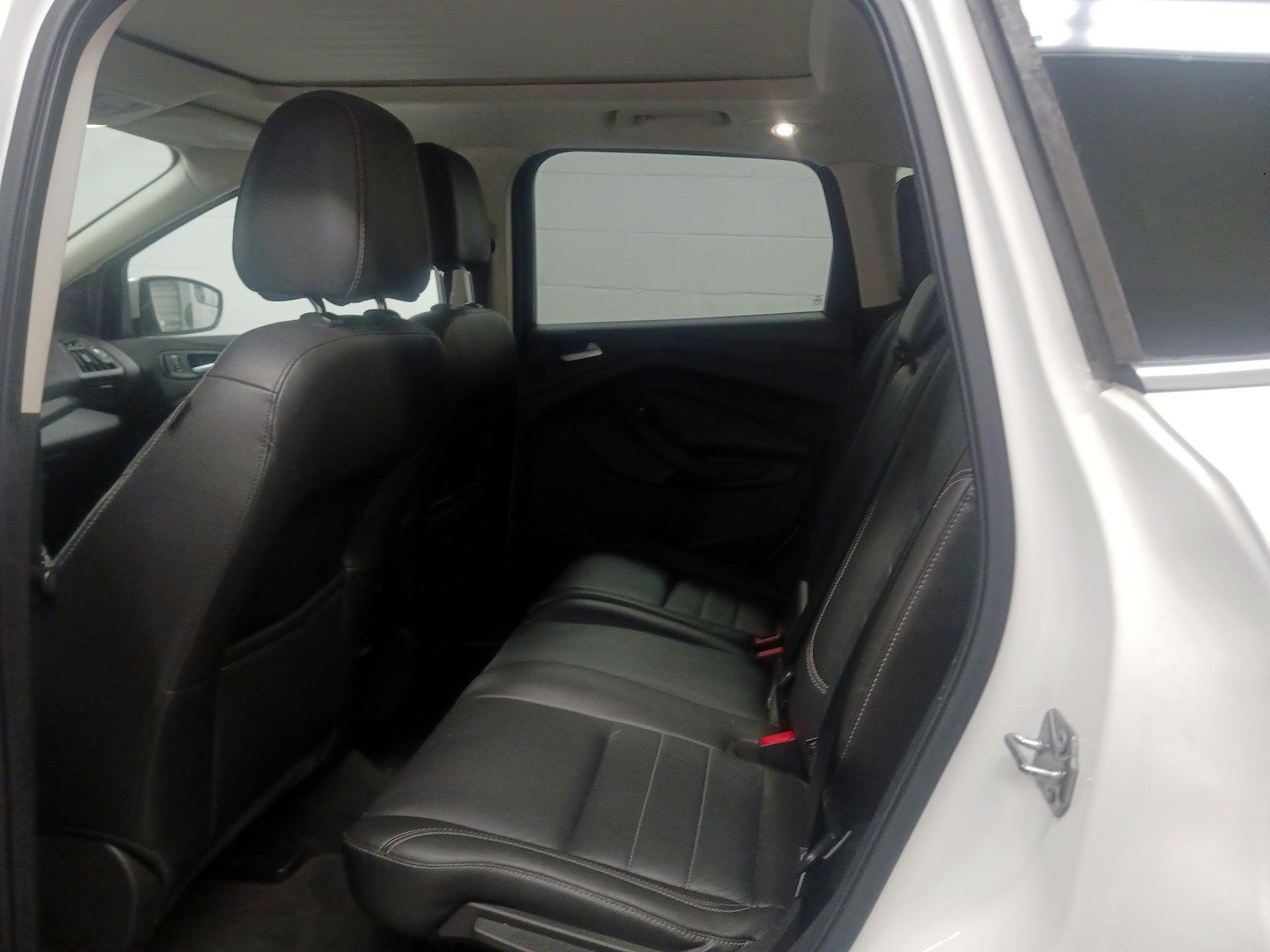 Thumbnail: 2015 Ford Escape - 15