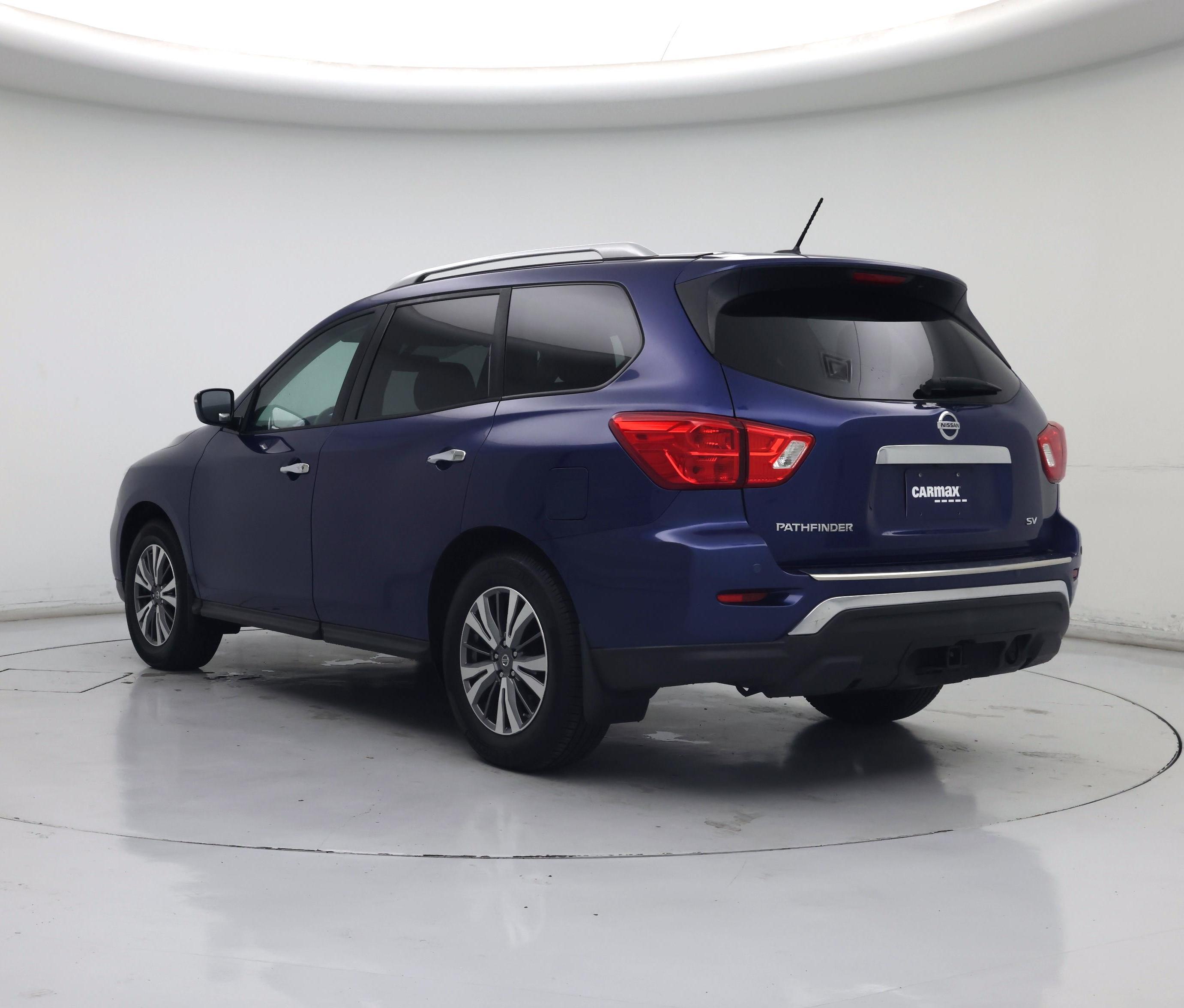 Thumbnail: 2017 Nissan Pathfinder - 2