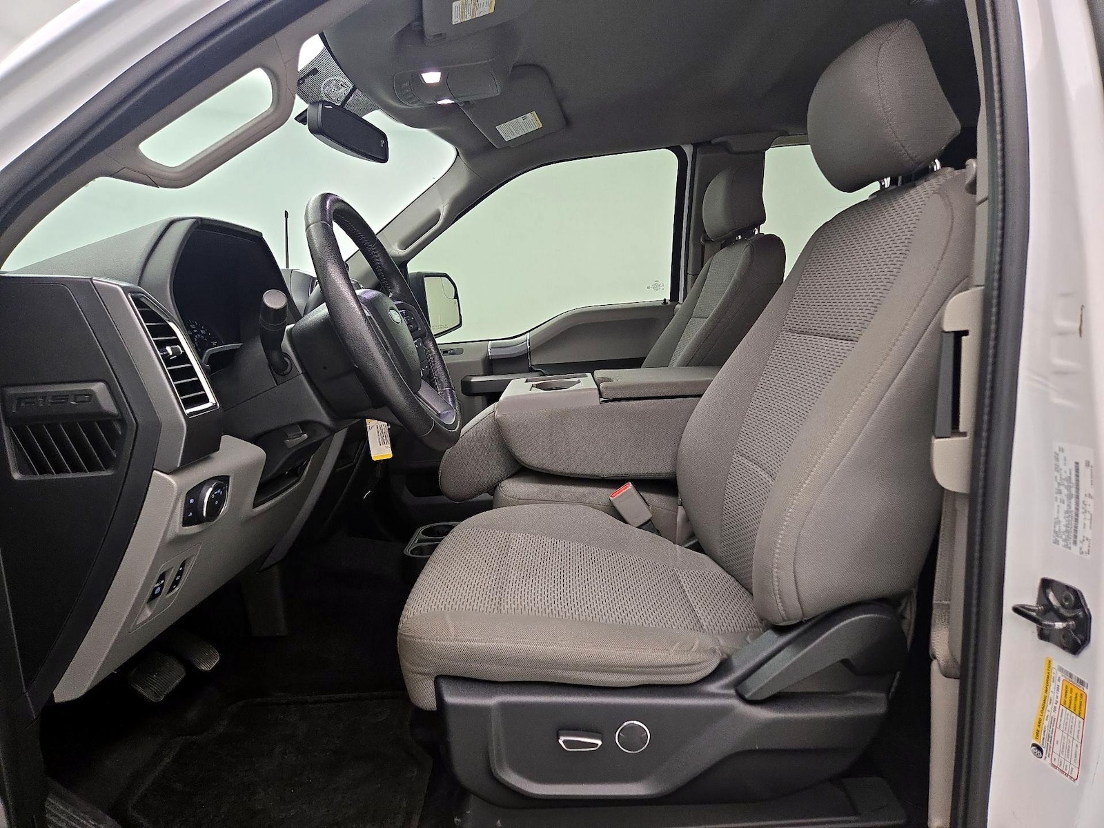 Power Seat(s) & Side Airbags