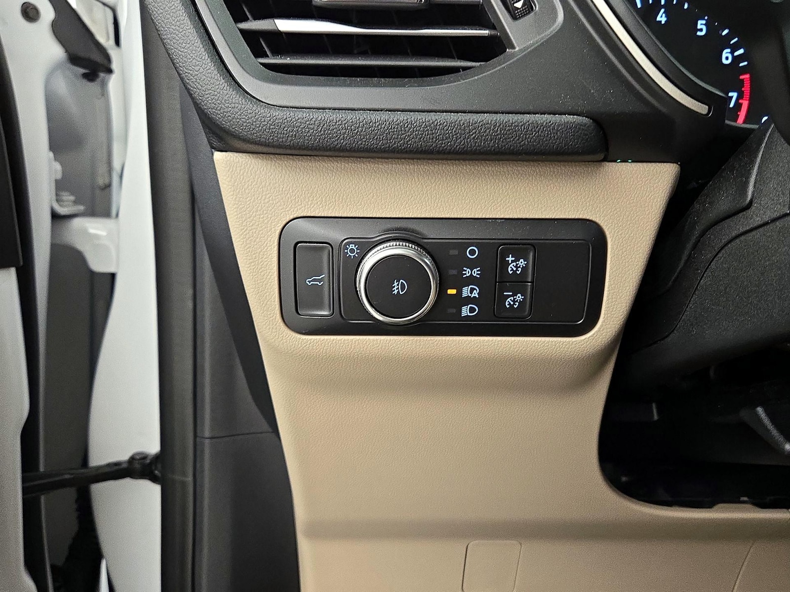 2021 Ford Escape SEL - Photo 14