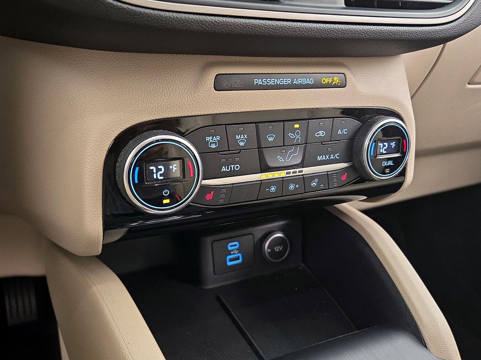 2021 Ford Escape SEL - Photo 17